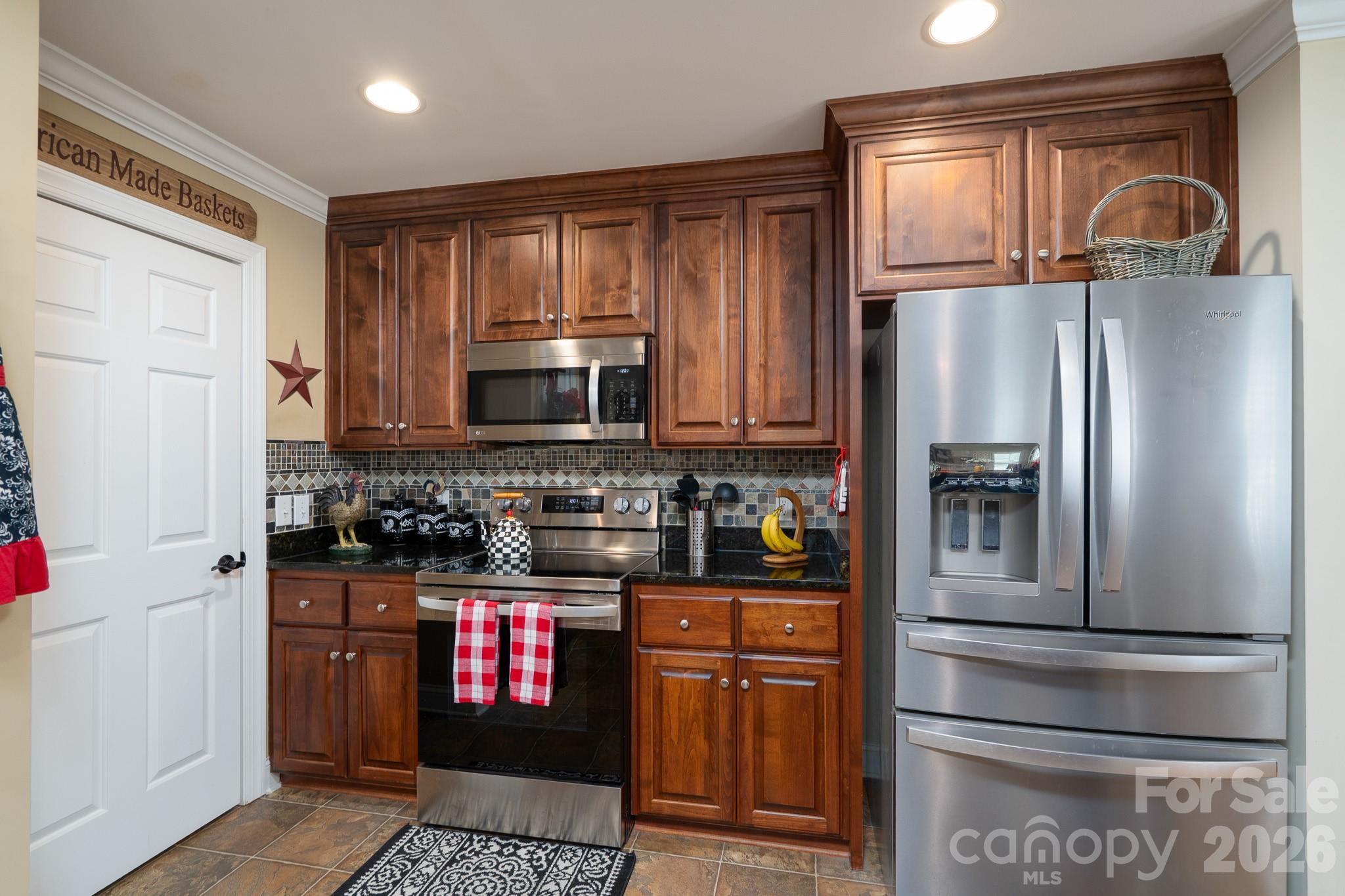 587 Marigold Drive Property Photo 16