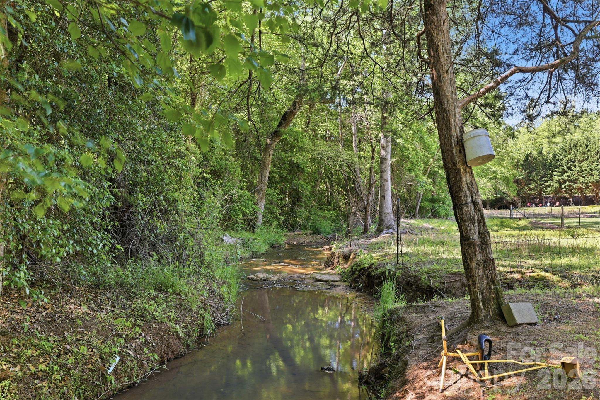 176 + 174 Oak Hollow Road Property Photo 4