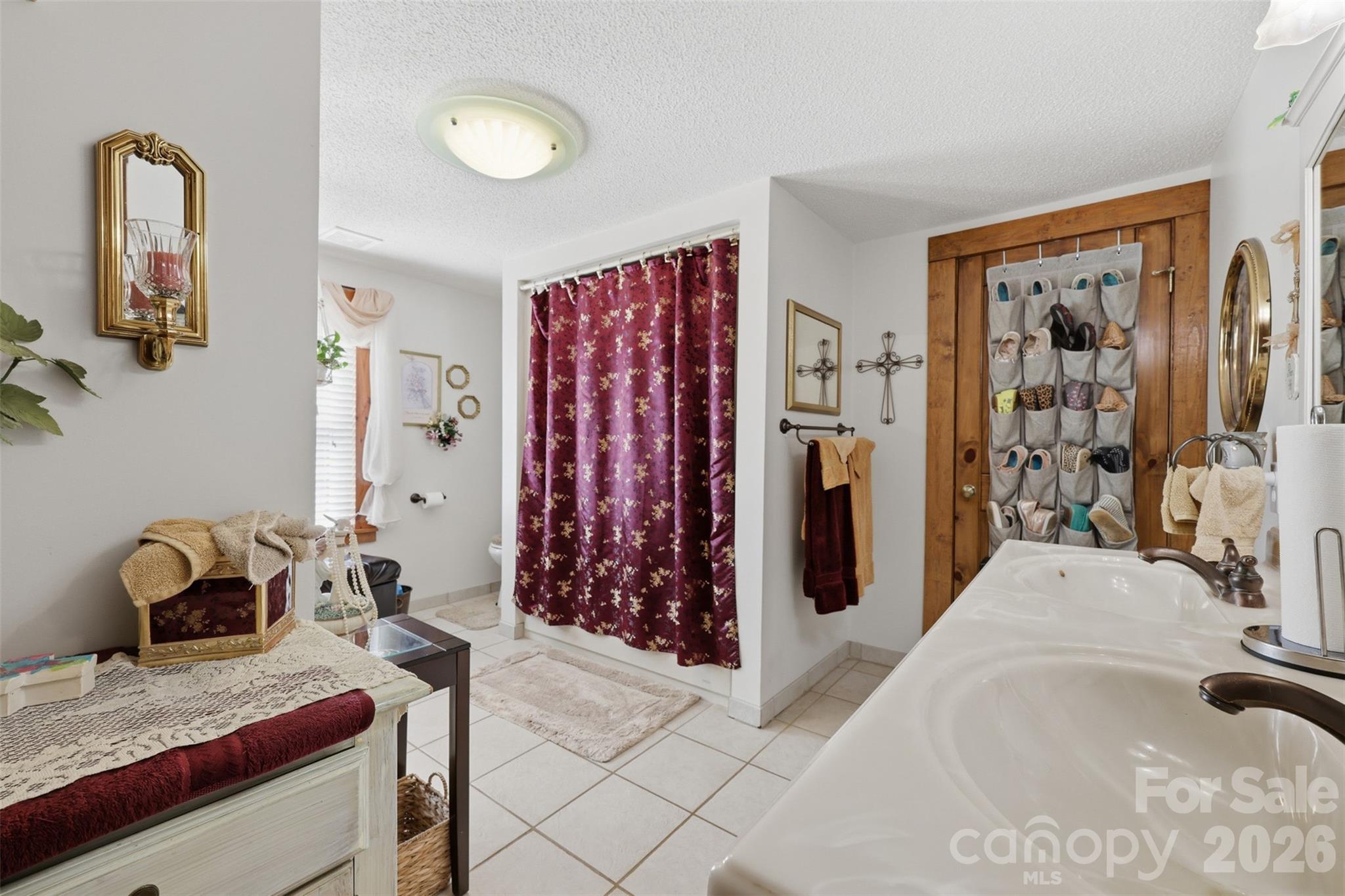 176 + 174 Oak Hollow Road Property Photo 29