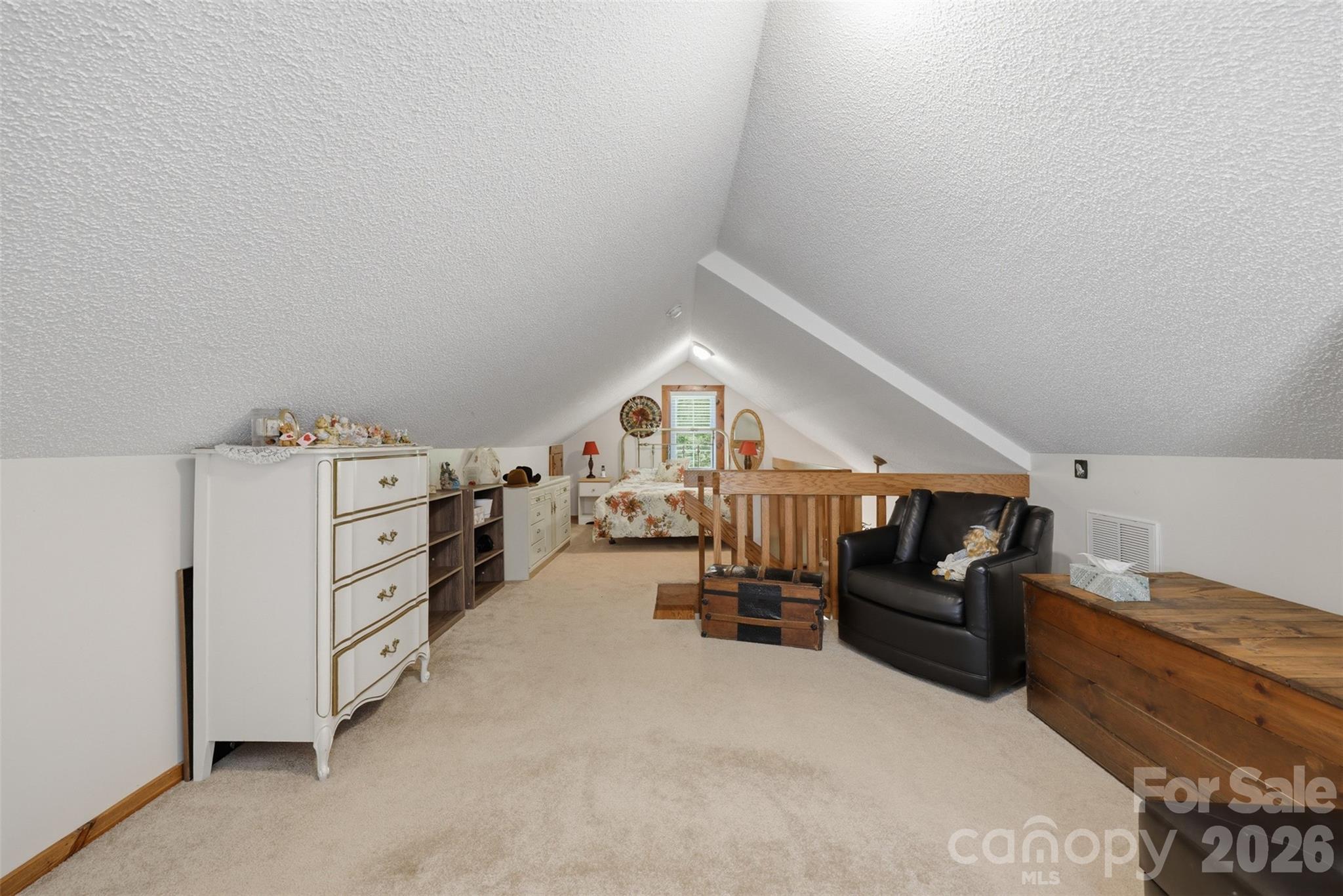 176 + 174 Oak Hollow Road Property Photo 31