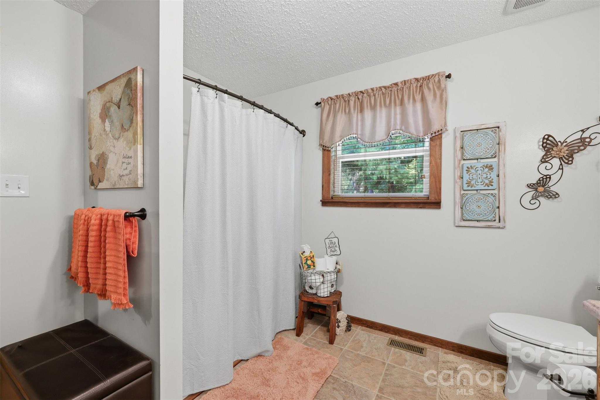 176 + 174 Oak Hollow Road Property Photo 38