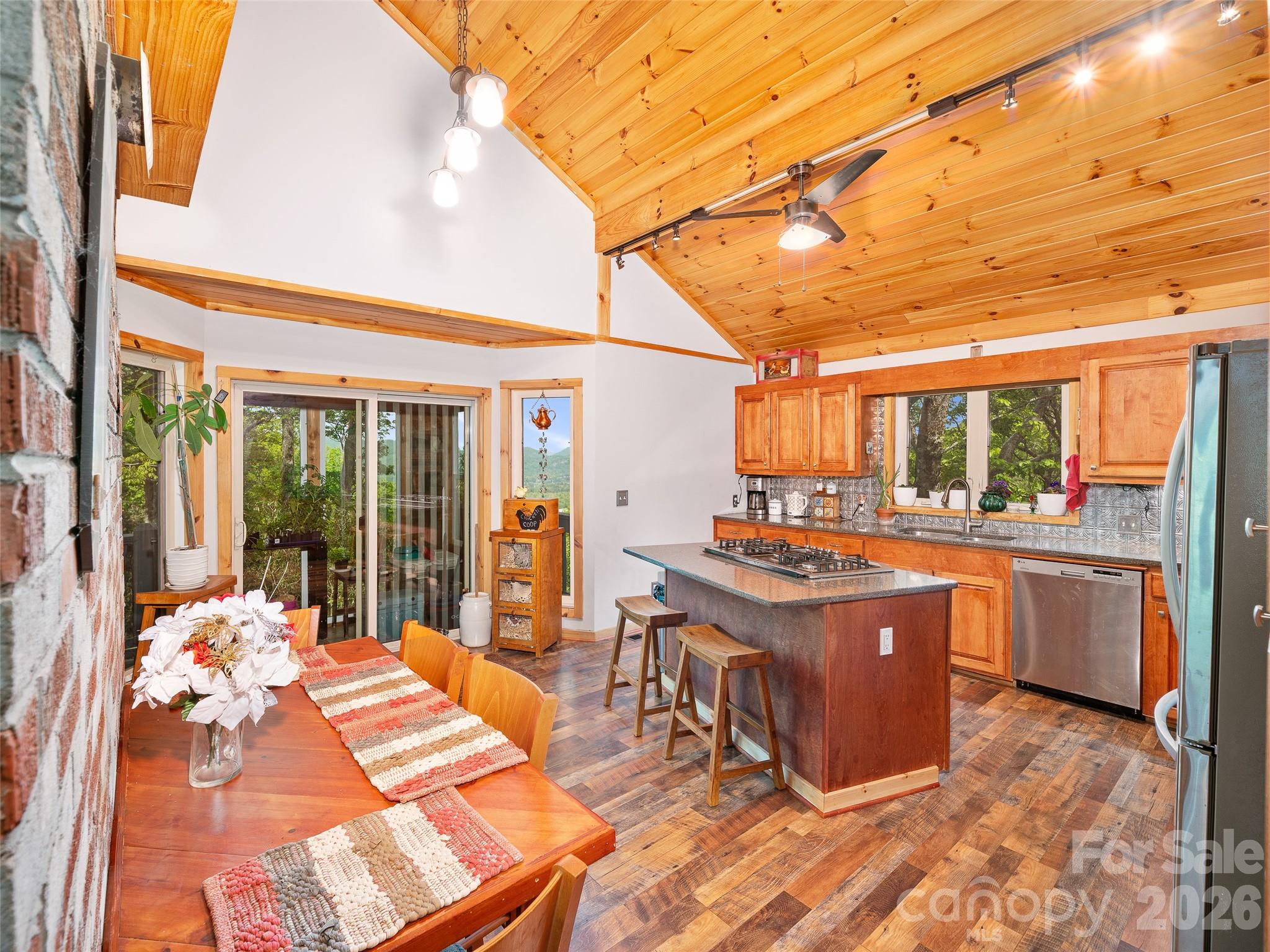 228 Continental Divide Road Property Photo 8