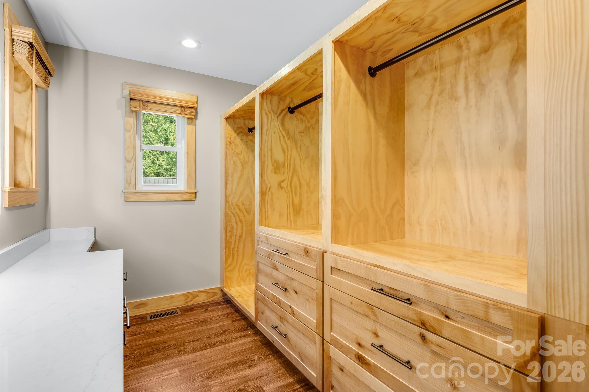 10 Davenport Place Property Photo 25