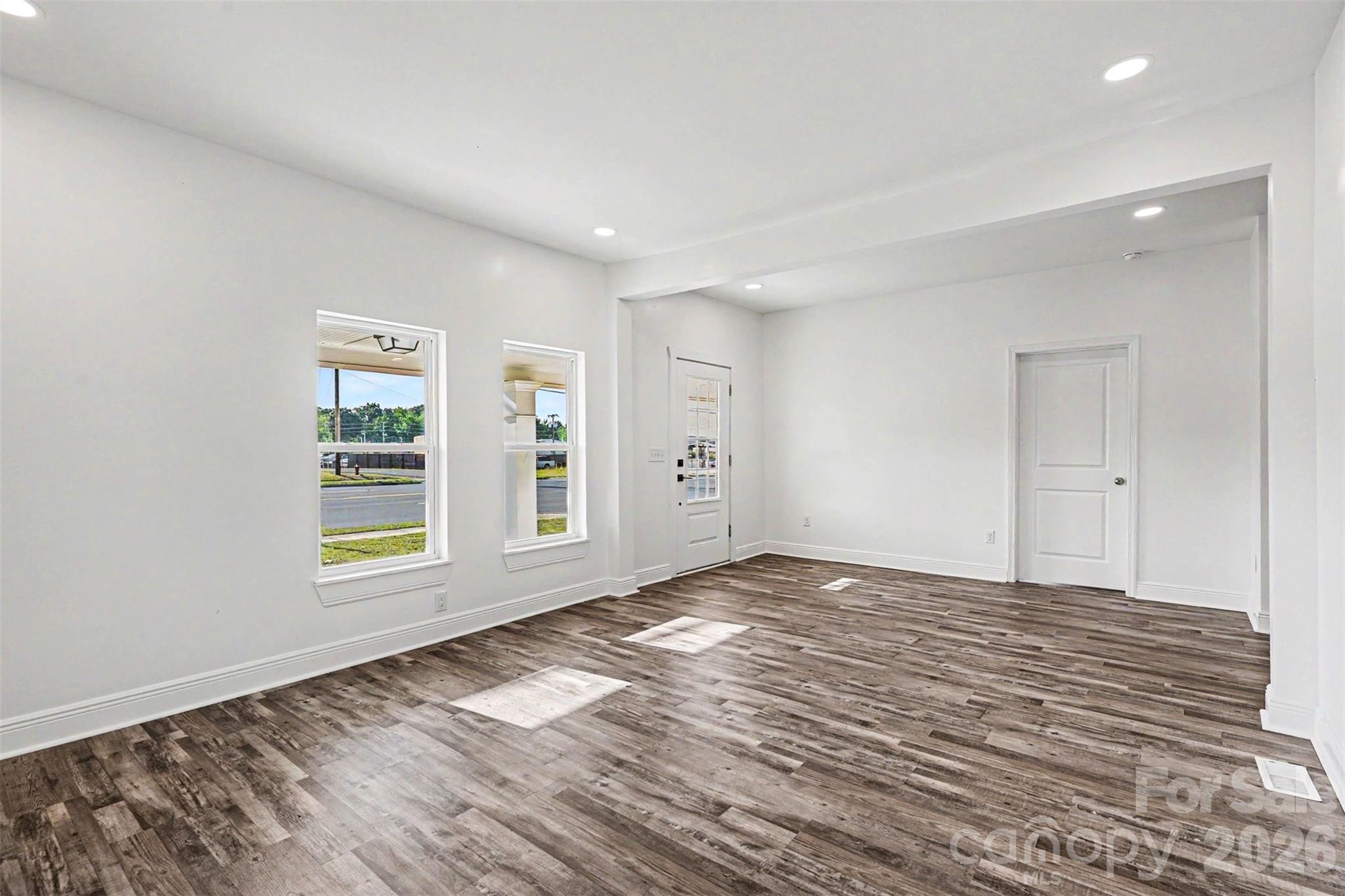405 Aquadale Road Property Photo 8
