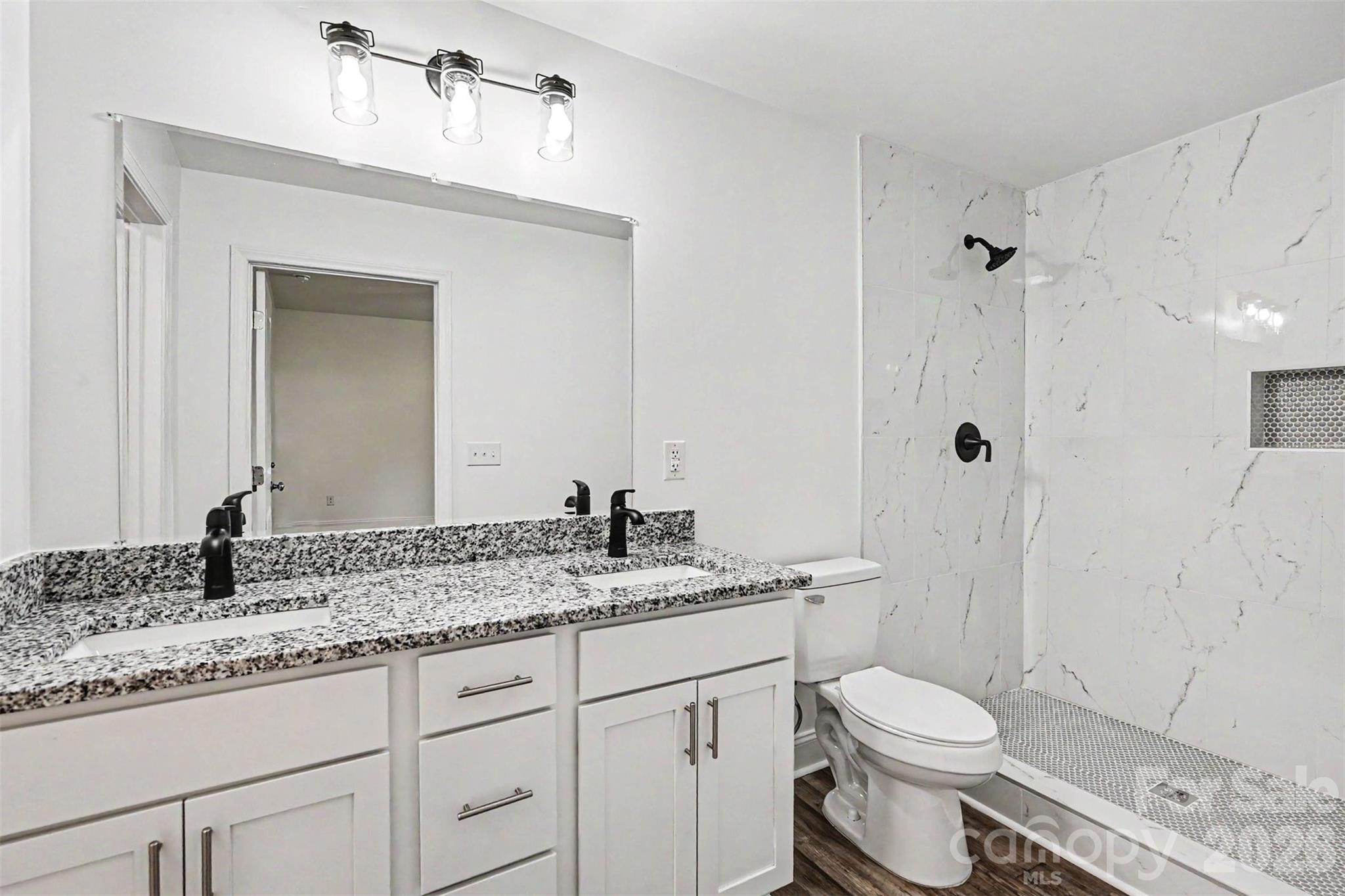 405 Aquadale Road Property Photo 24
