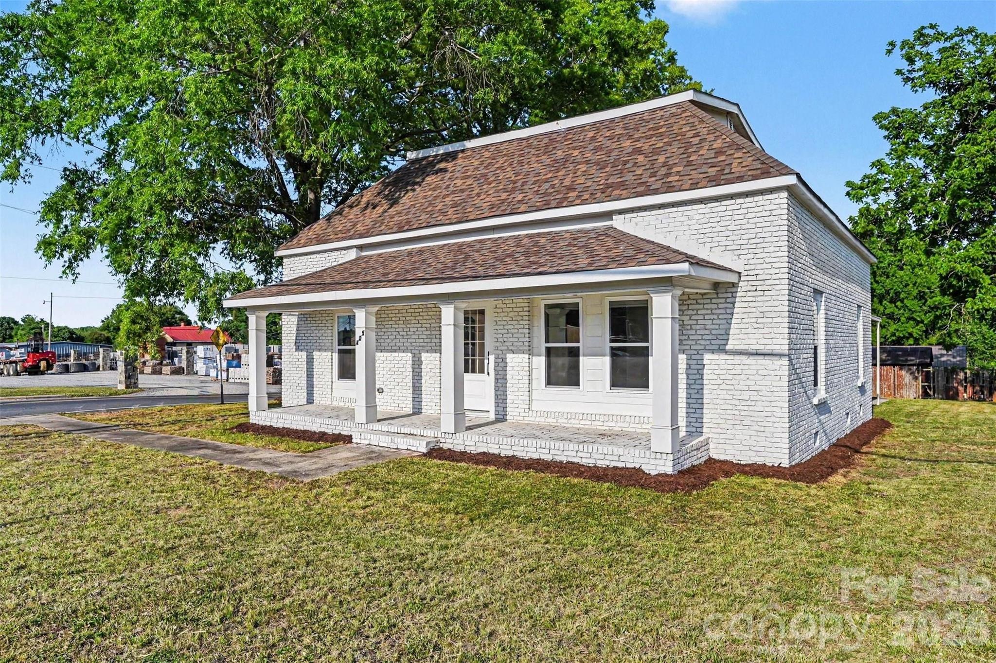 405 Aquadale Road Property Photo 32