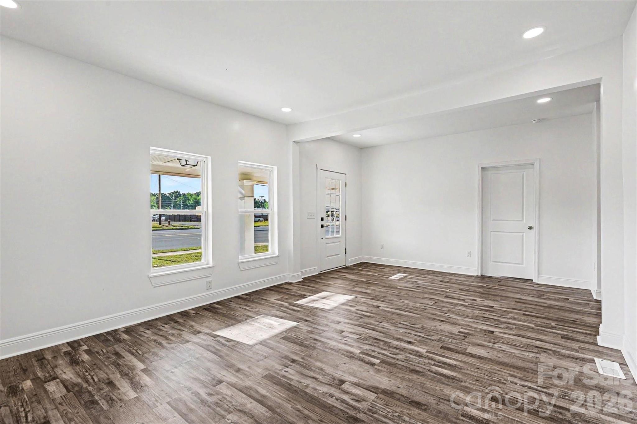 405 Aquadale Road Property Photo 36