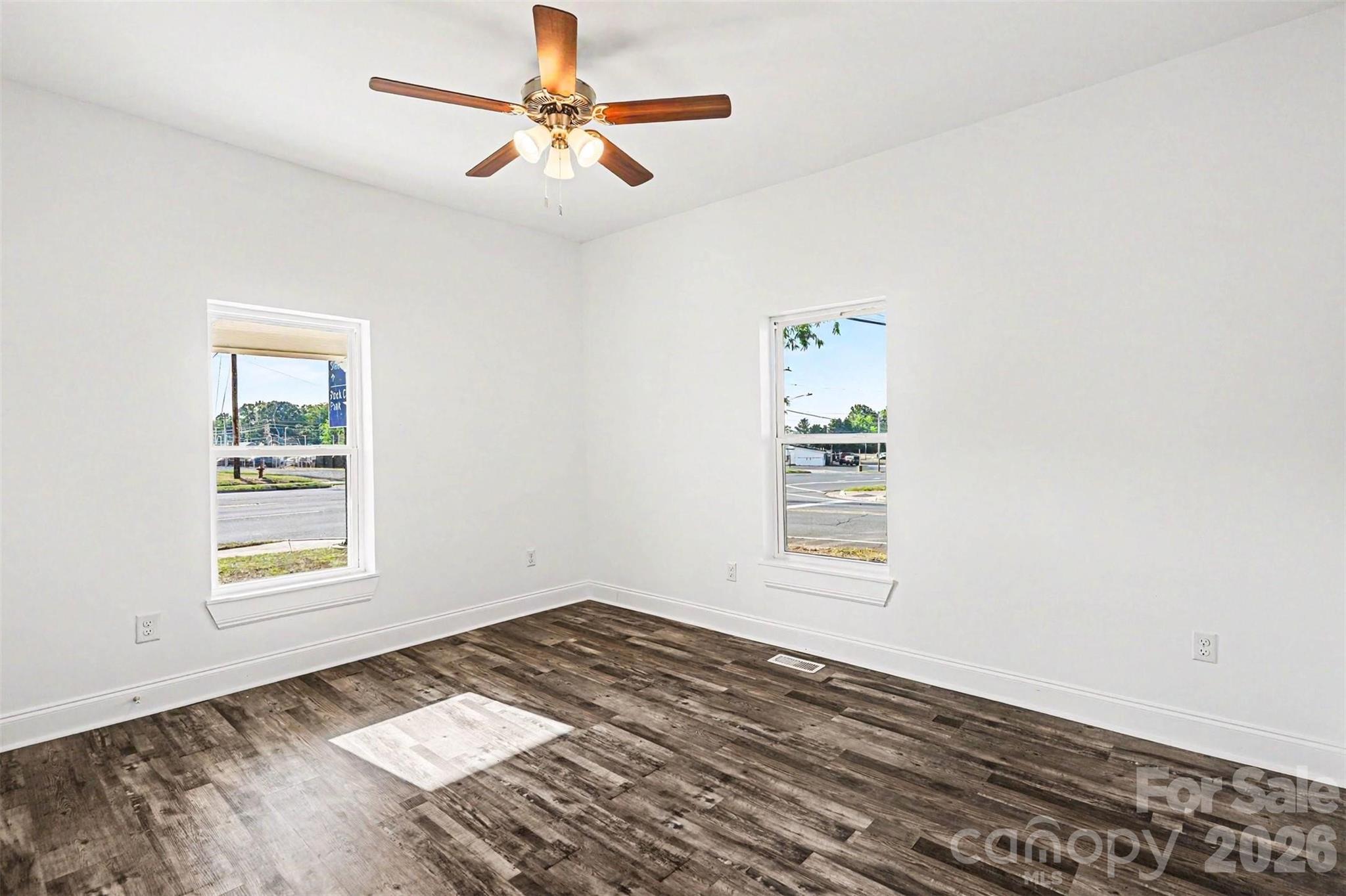 405 Aquadale Road Property Photo 44
