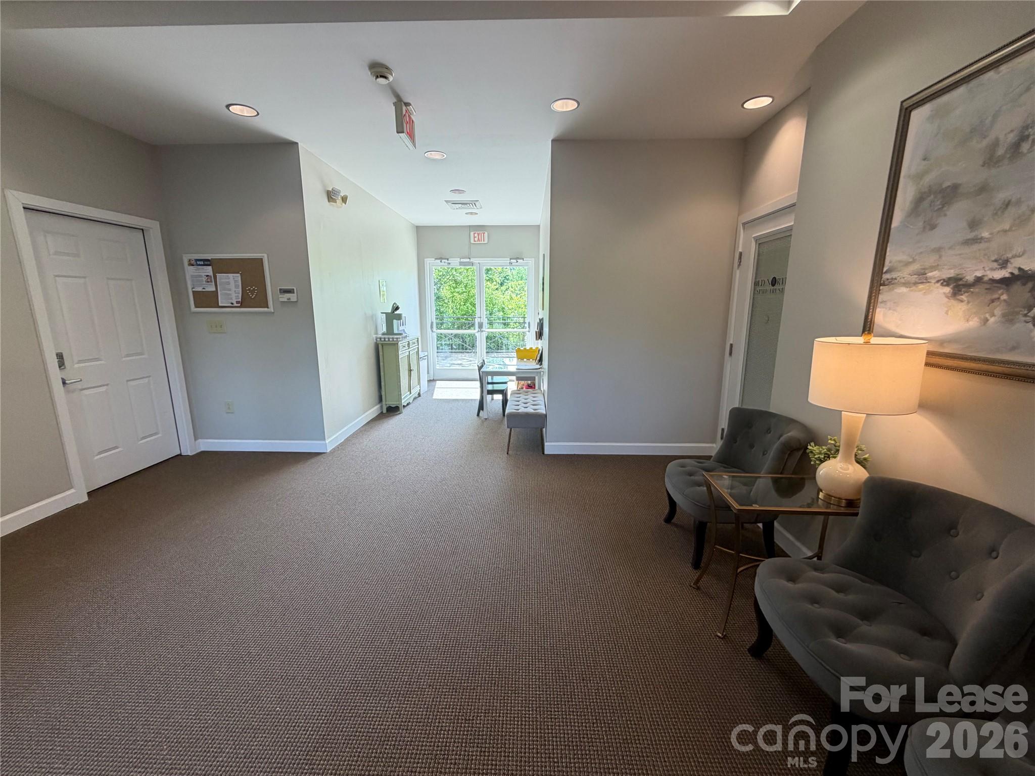 121 Rolling Hill Road Property Photo 4