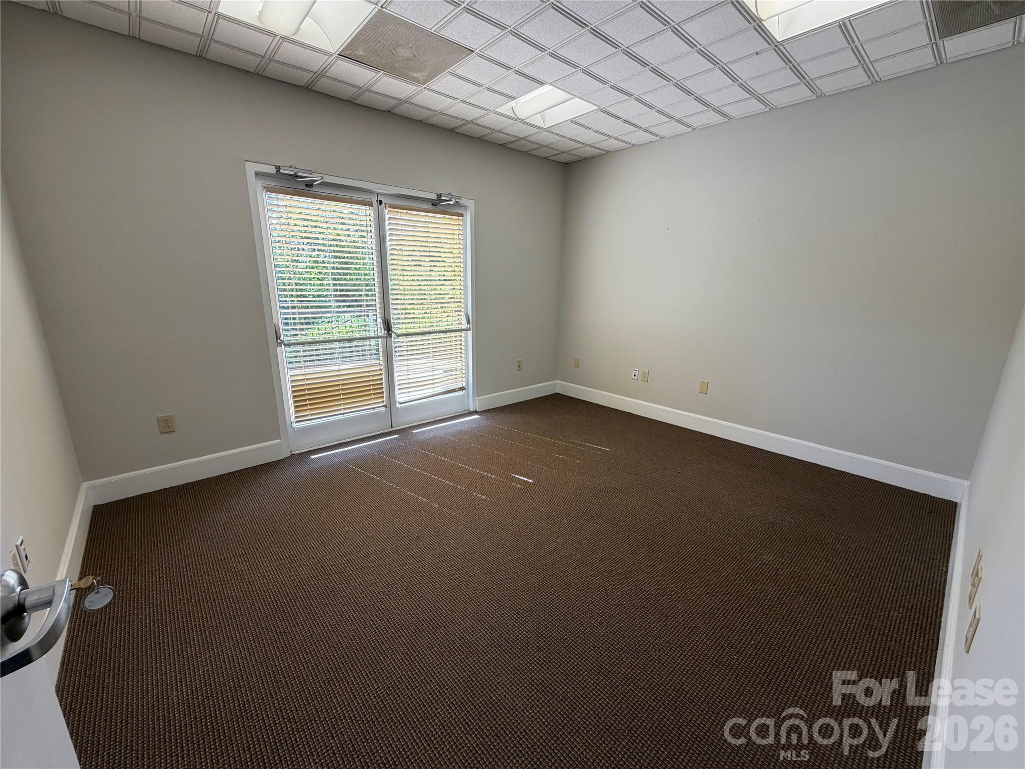 121 Rolling Hill Road Property Photo 10