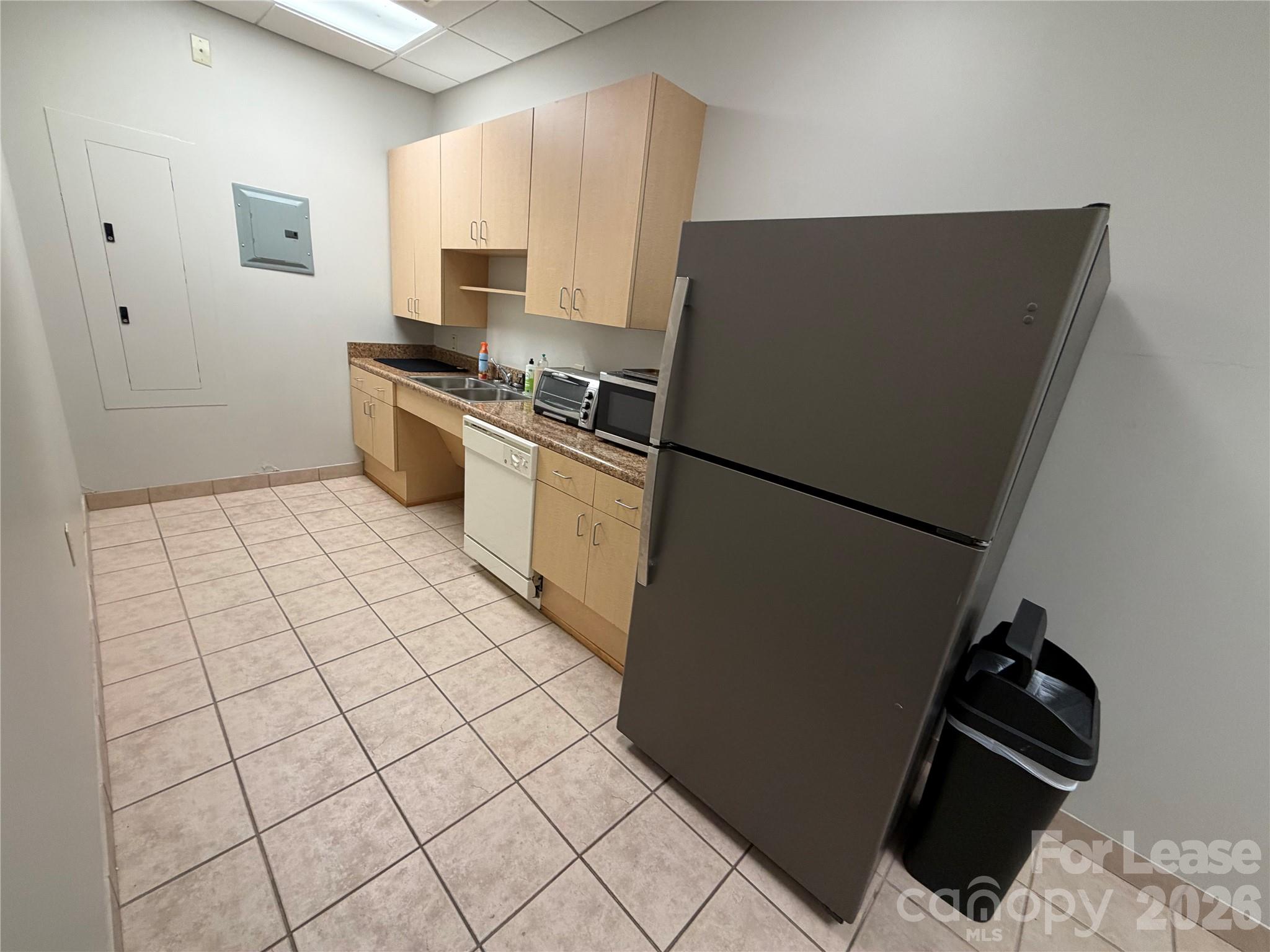 121 Rolling Hill Road Property Photo 14