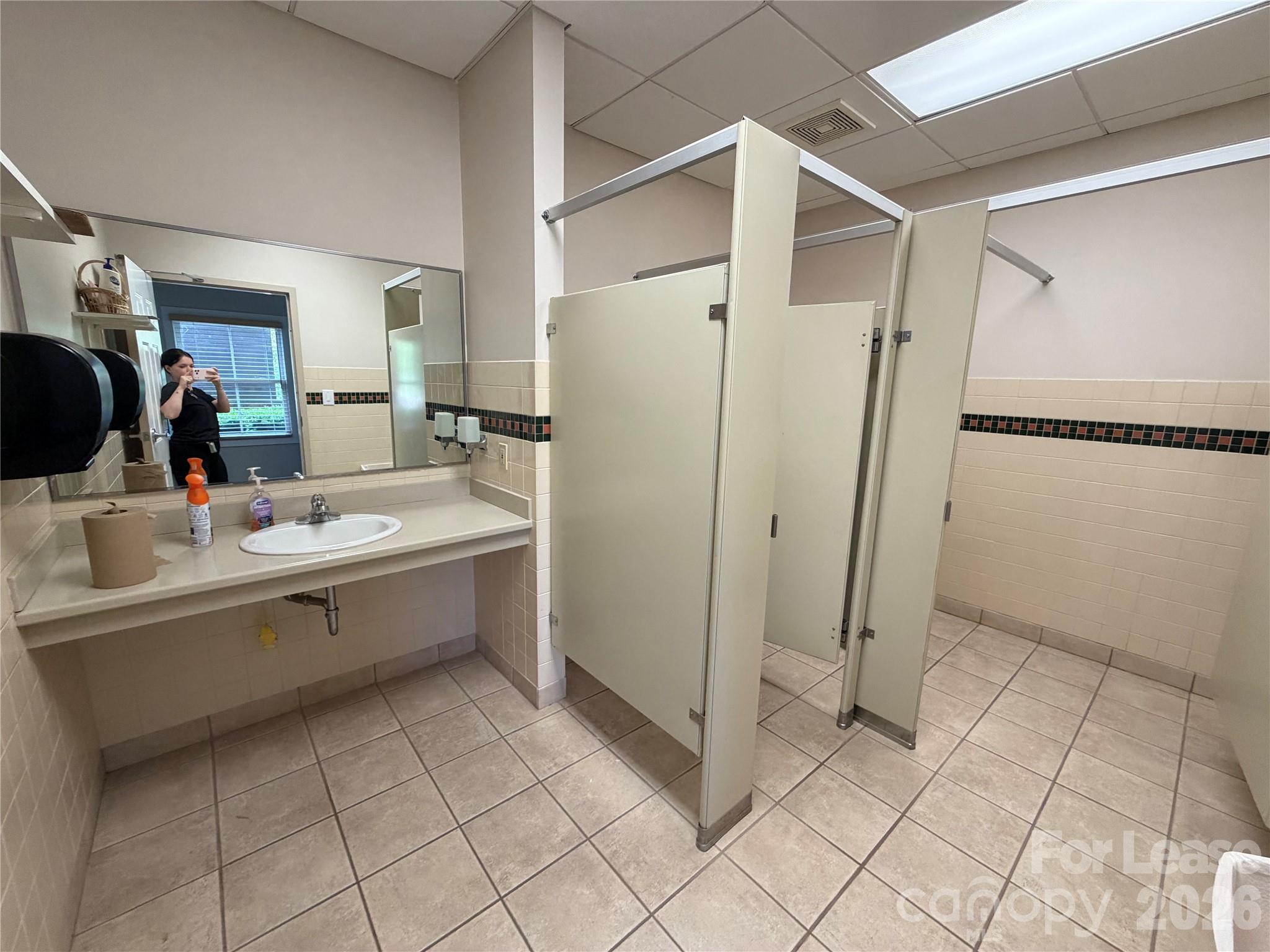 121 Rolling Hill Road Property Photo 16