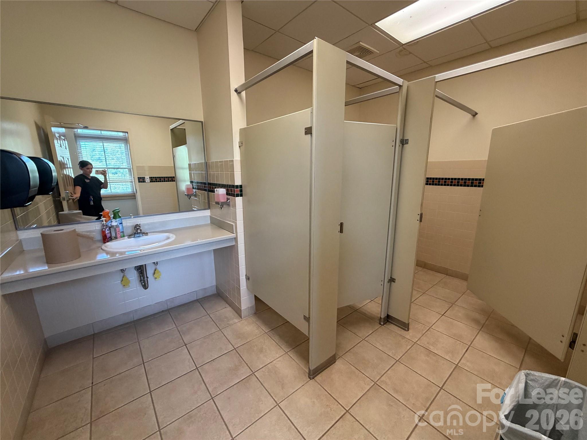 121 Rolling Hill Road Property Photo 27