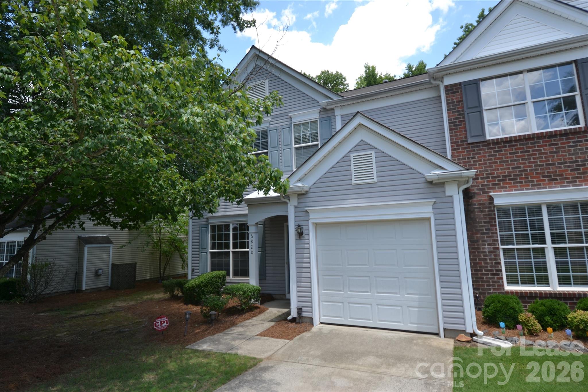 6820 Beverly Springs Drive Property Photo 1