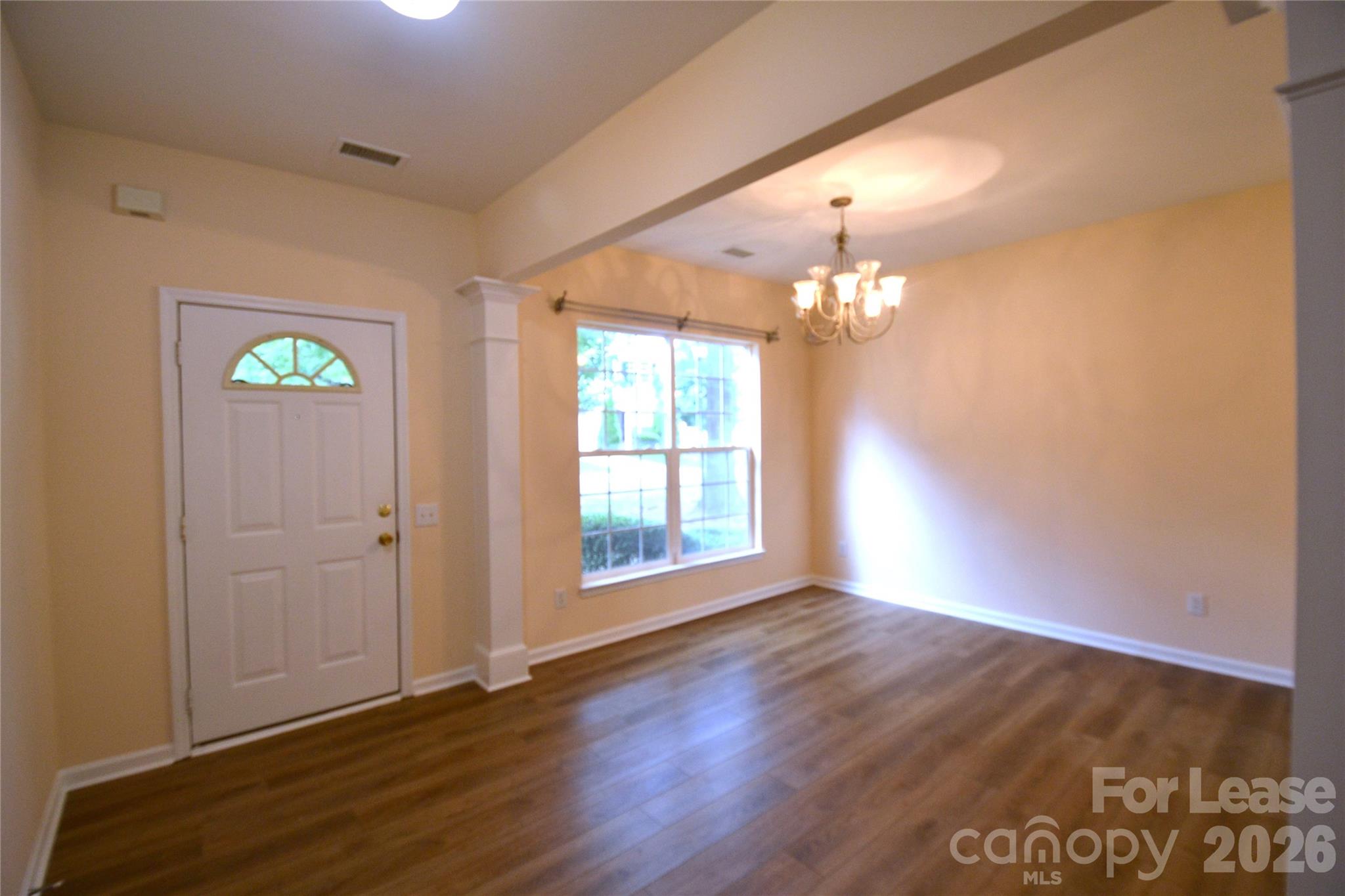 6820 Beverly Springs Drive Property Photo 4