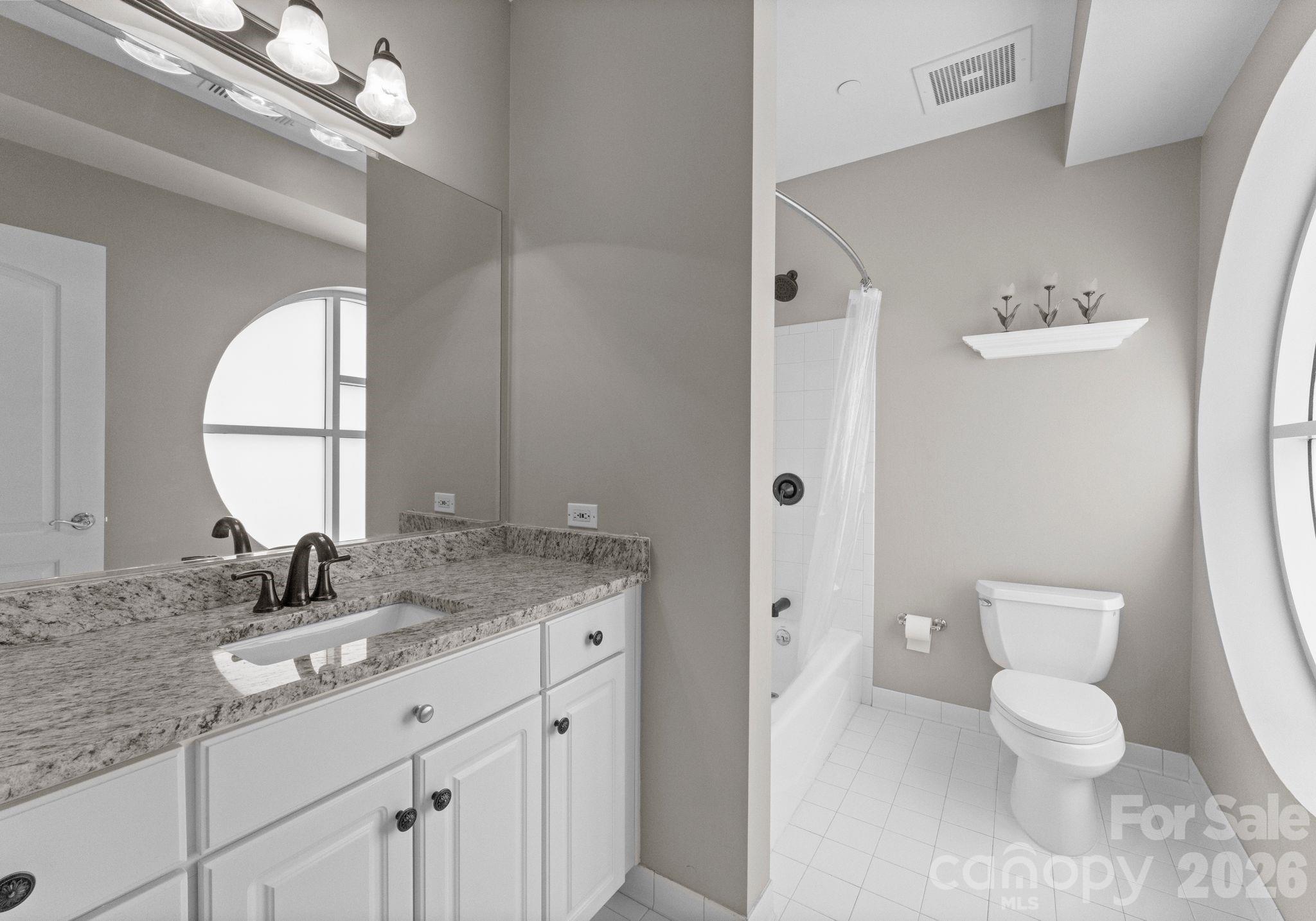 400 N Church Street 422 Property Photo 33