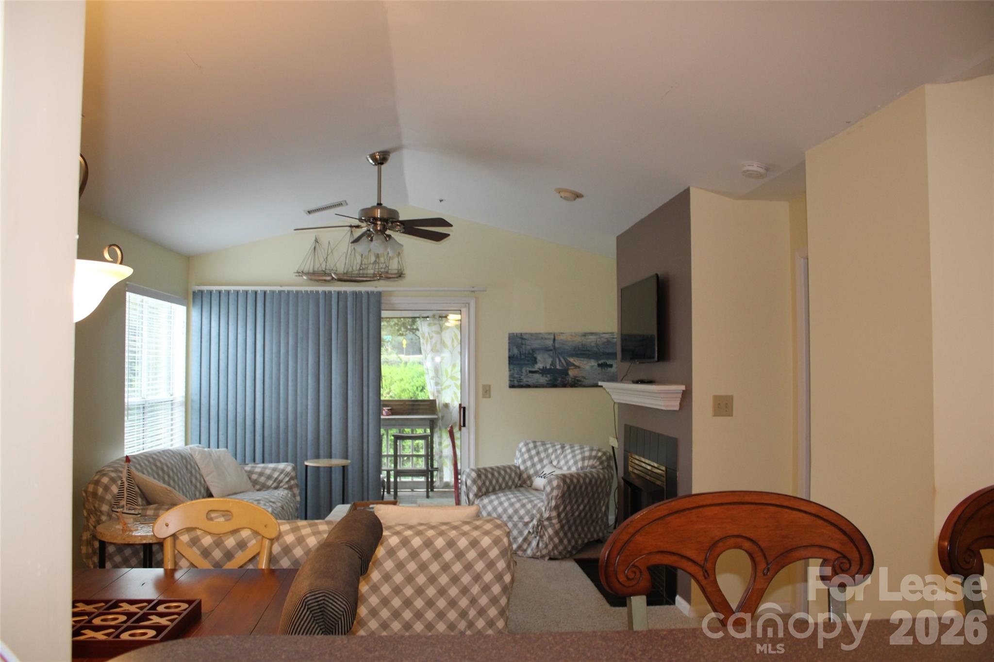 763 Southwest Drive Property Photo 8