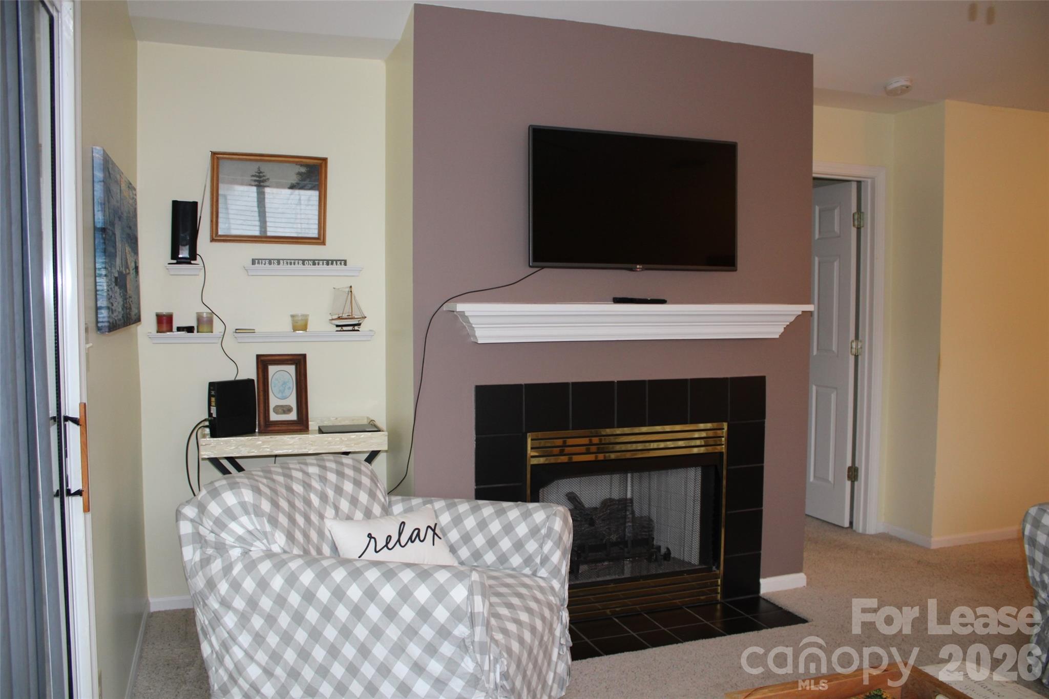 763 Southwest Drive Property Photo 10