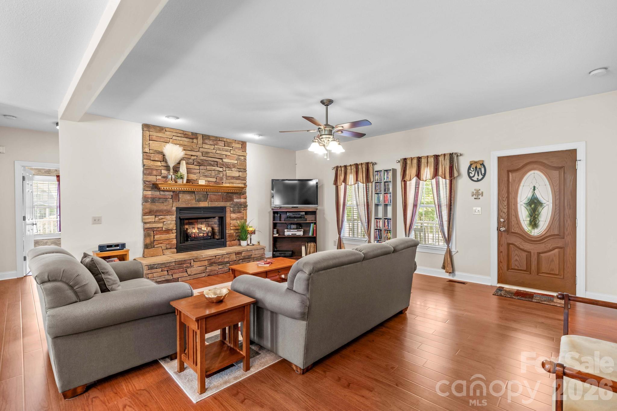 101 Devonshire Lane Property Photo 10