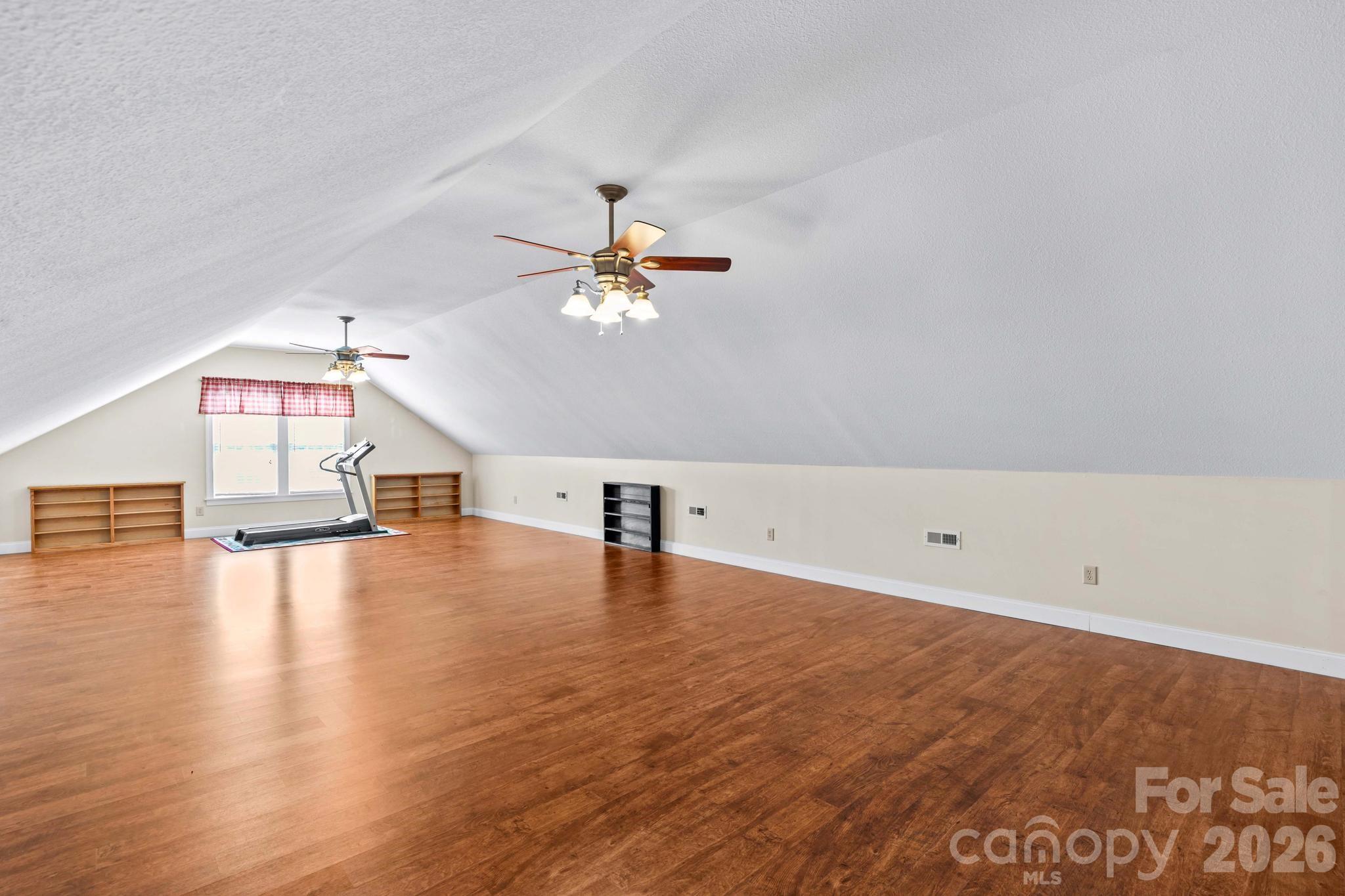 101 Devonshire Lane Property Photo 35
