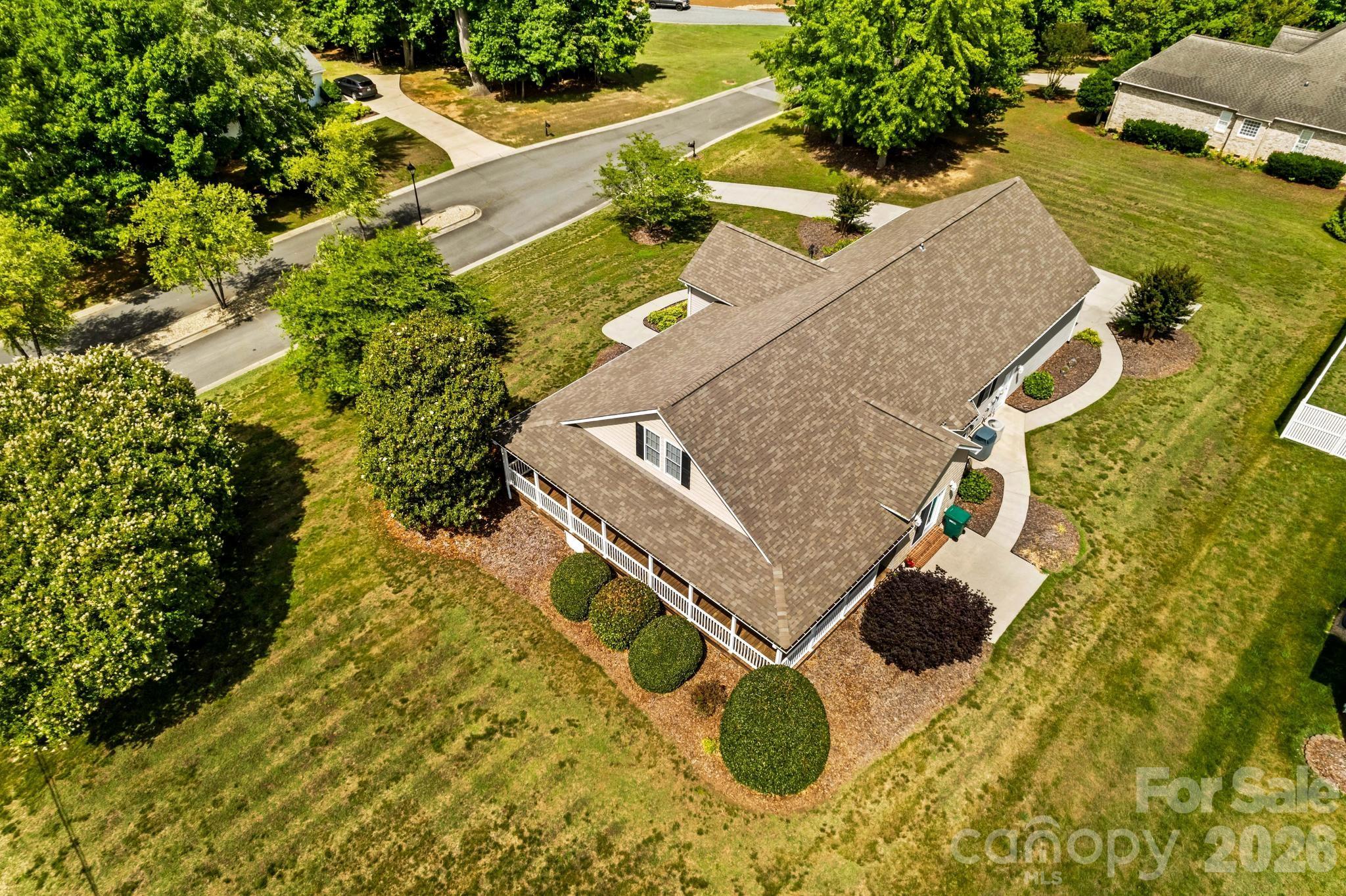 101 Devonshire Lane Property Photo 39