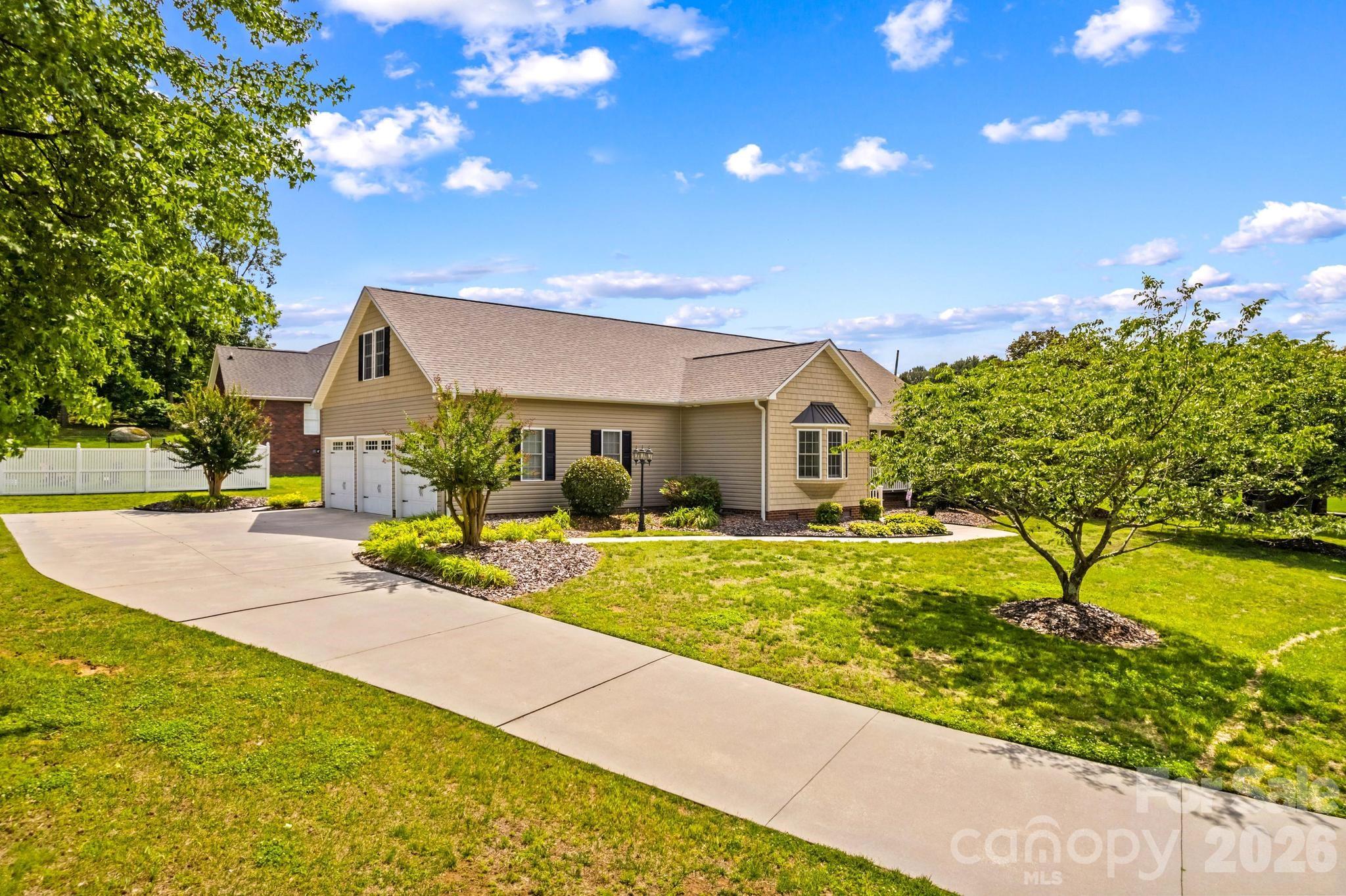 101 Devonshire Lane Property Photo 47