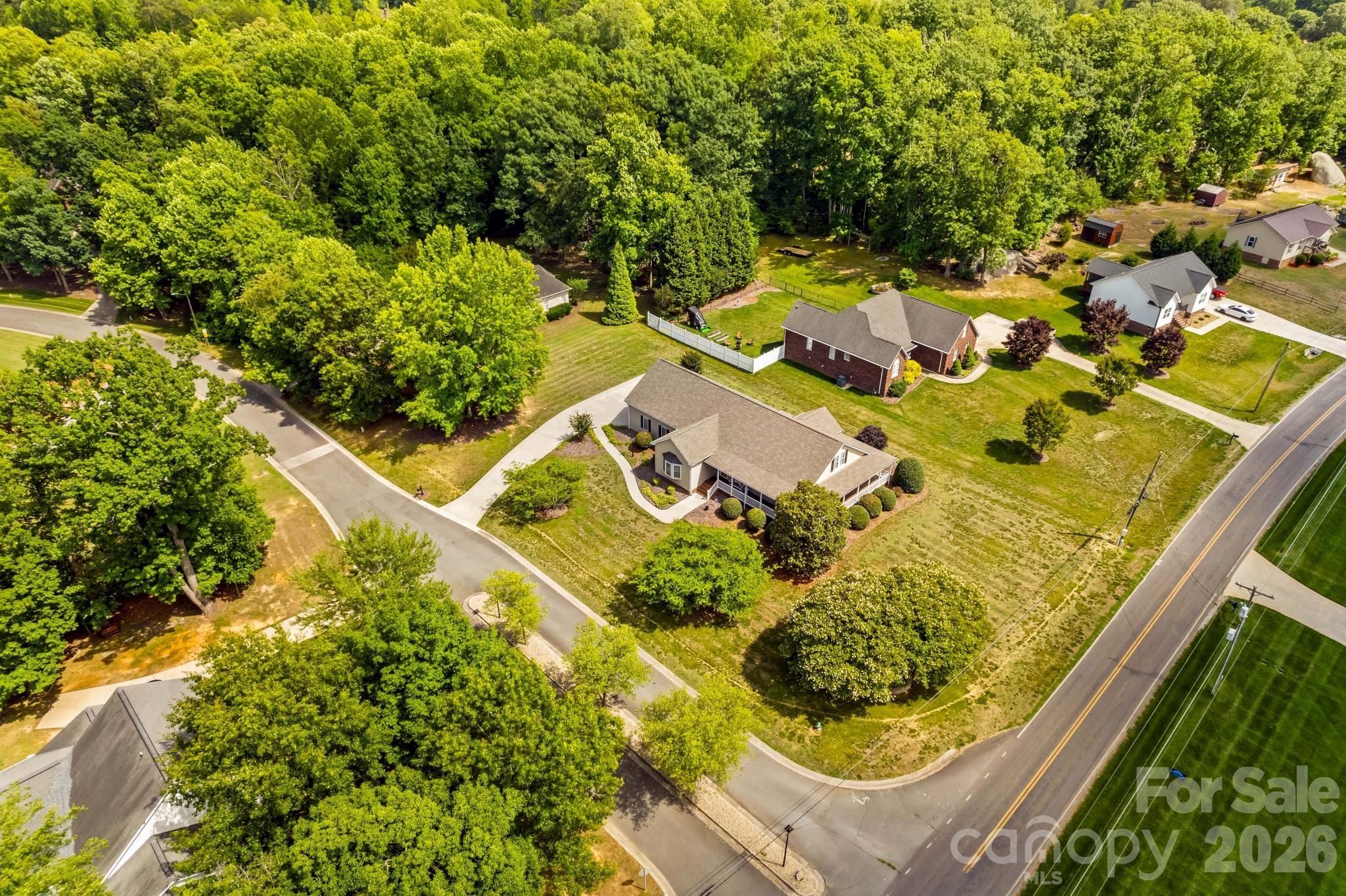 101 Devonshire Lane Property Photo 48
