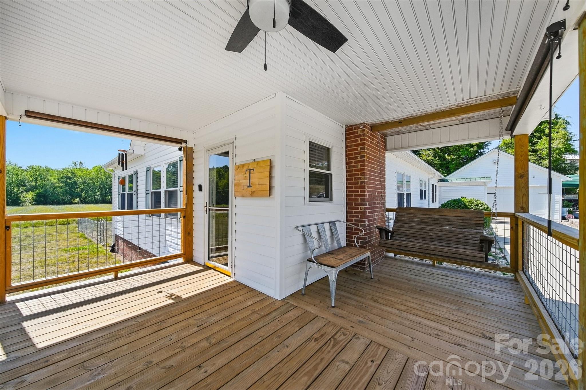 4039 Hartland Road Property Photo 4