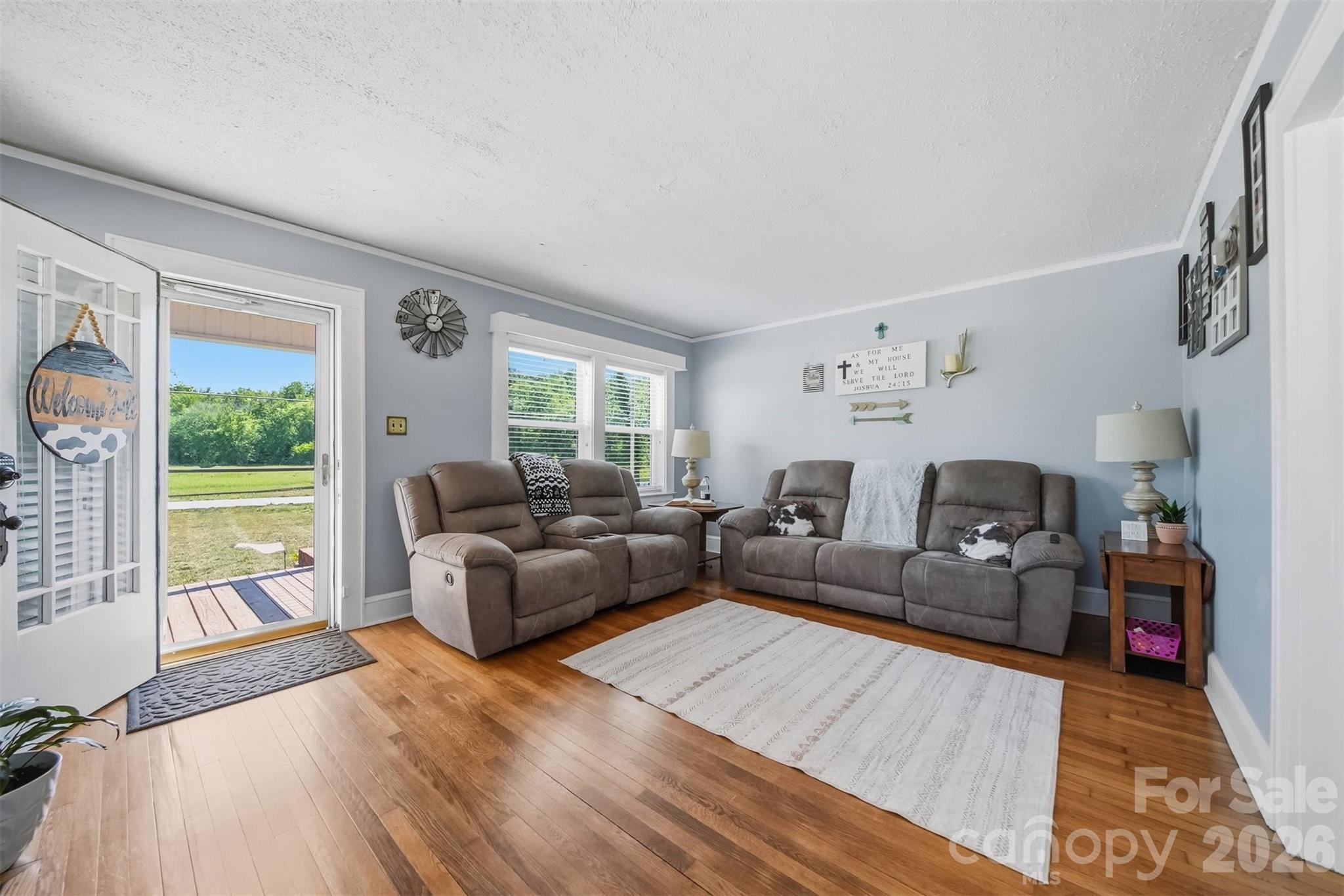 4039 Hartland Road Property Photo 7