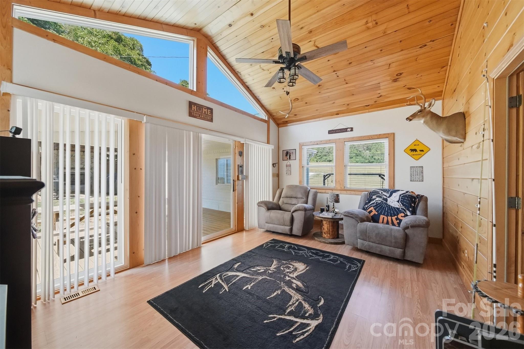 4039 Hartland Road Property Photo 19