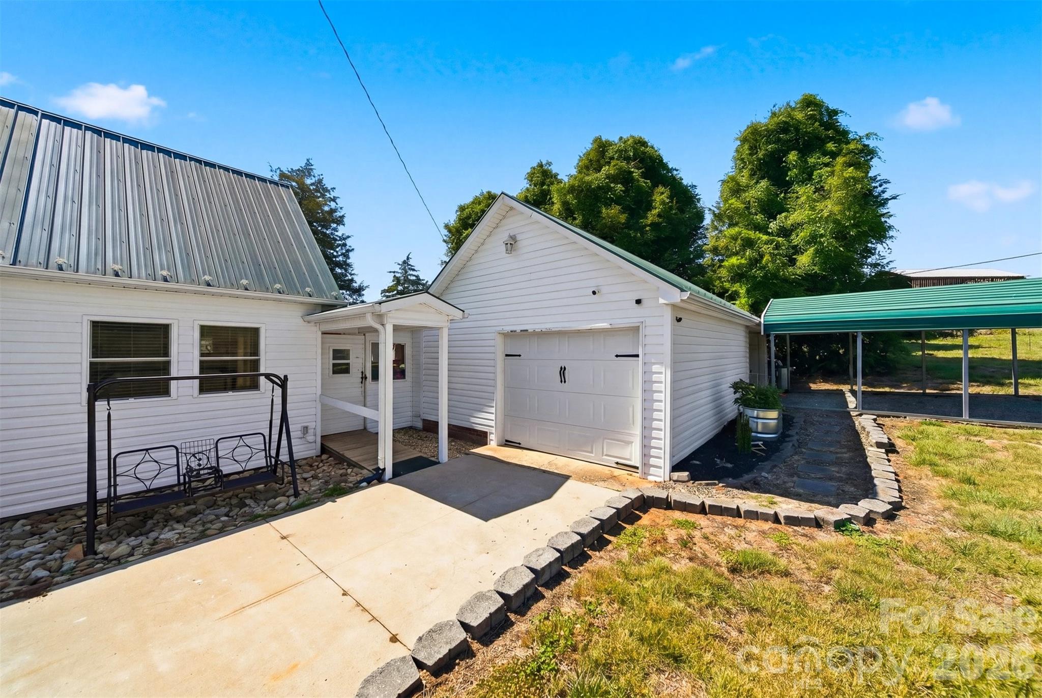 4039 Hartland Road Property Photo 33