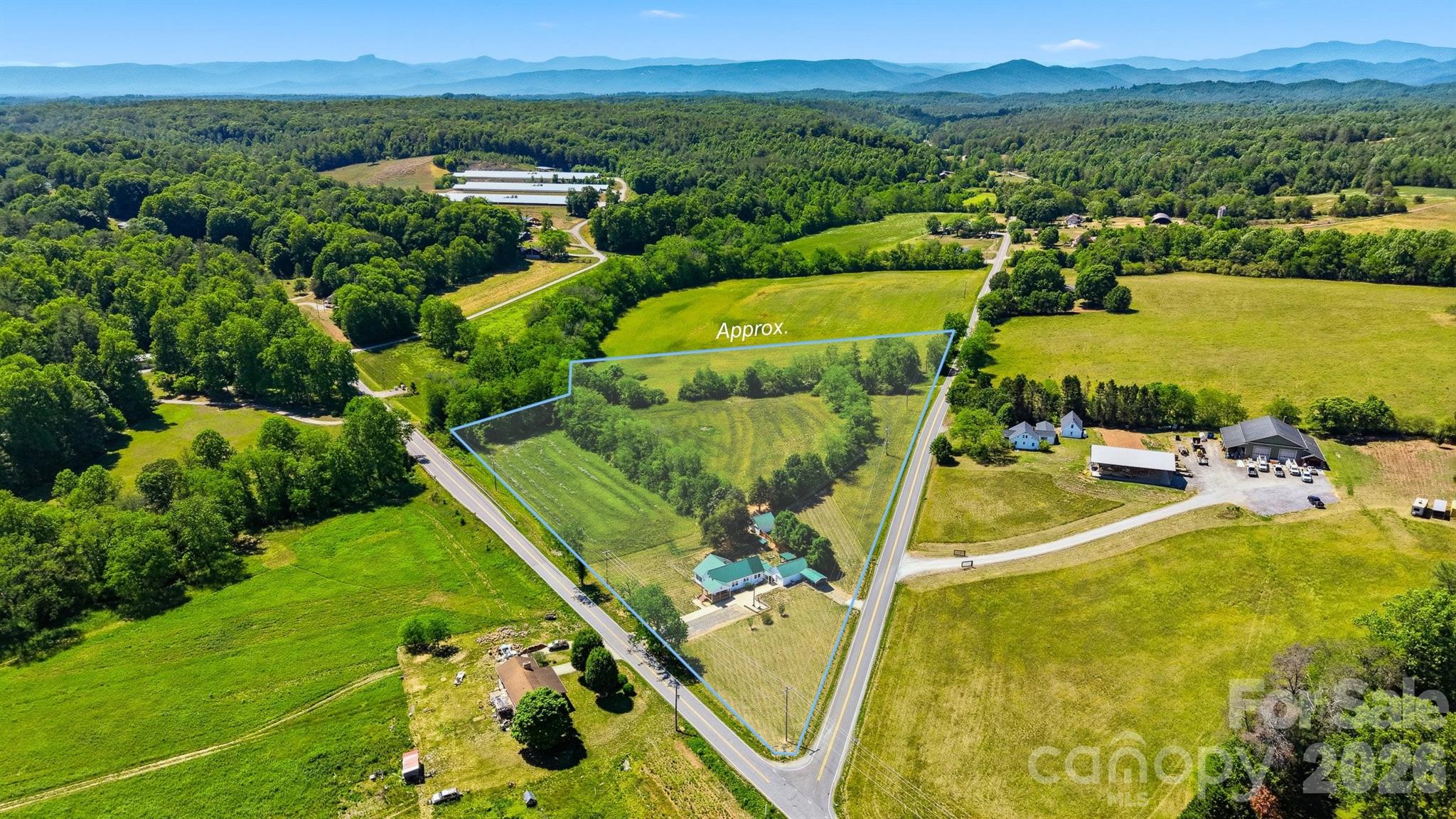 4039 Hartland Road Property Photo 40