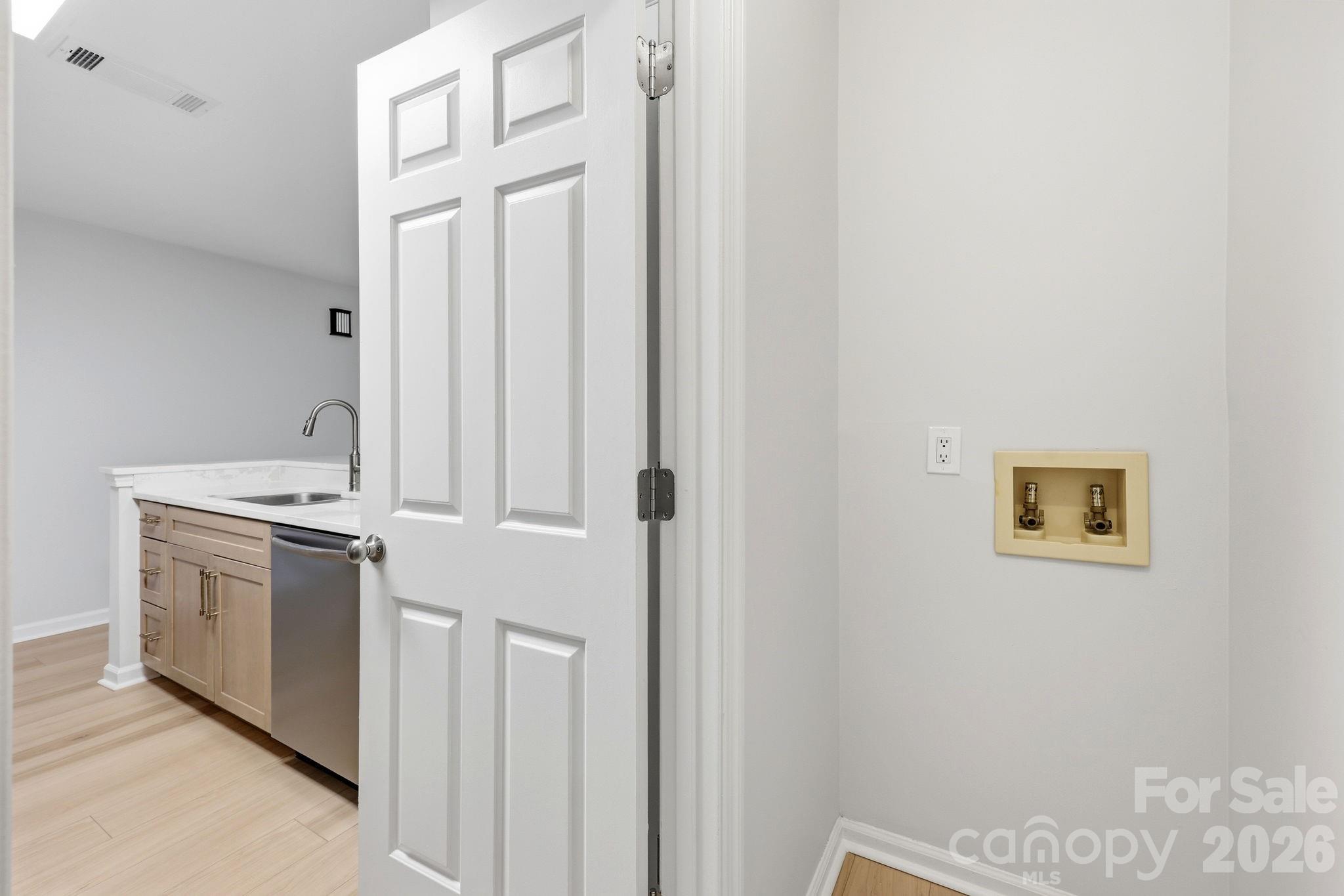 18801 Nautical Drive 304 Property Photo 15
