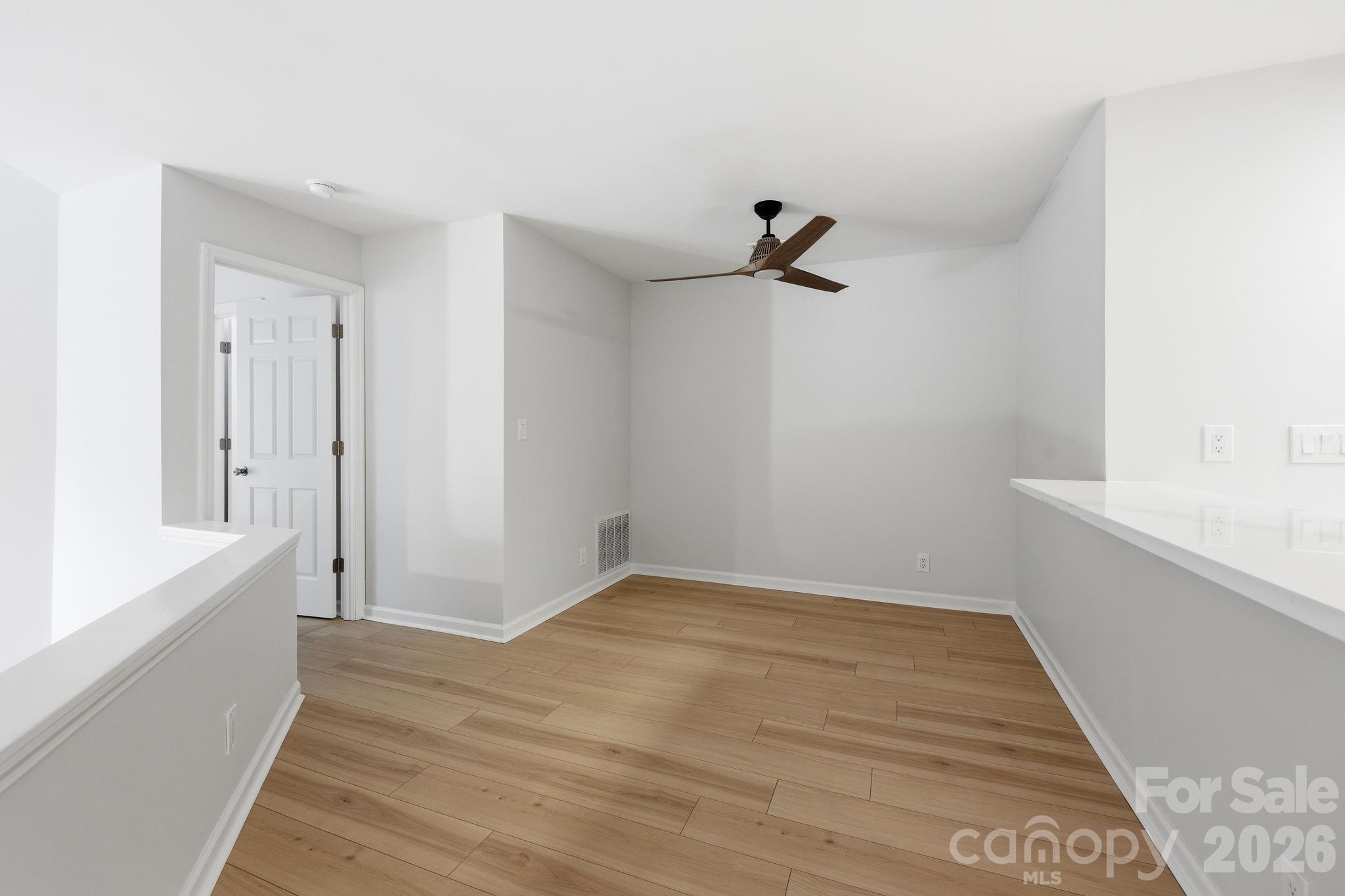18801 Nautical Drive 304 Property Photo 17