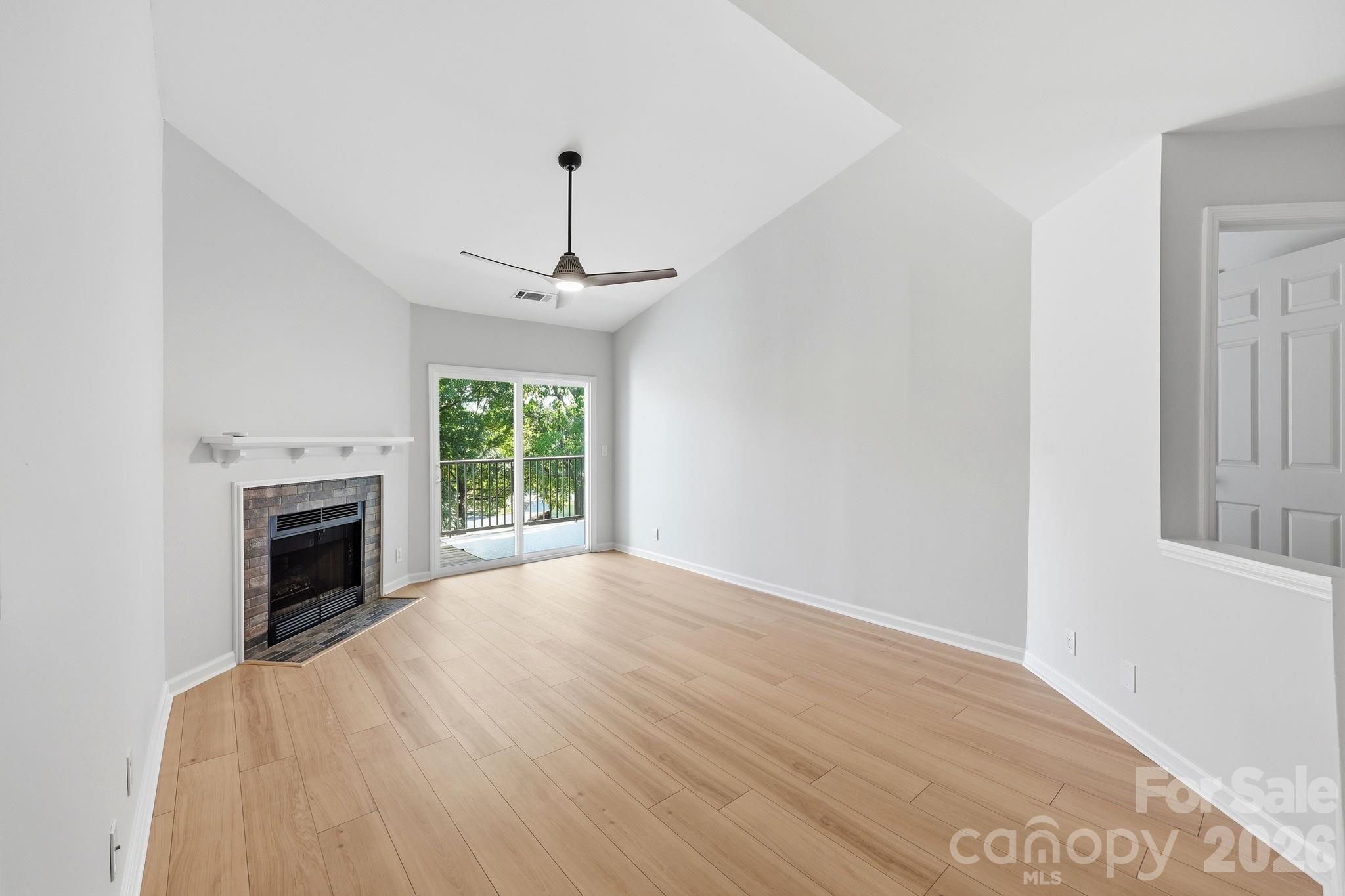 18801 Nautical Drive 304 Property Photo 21