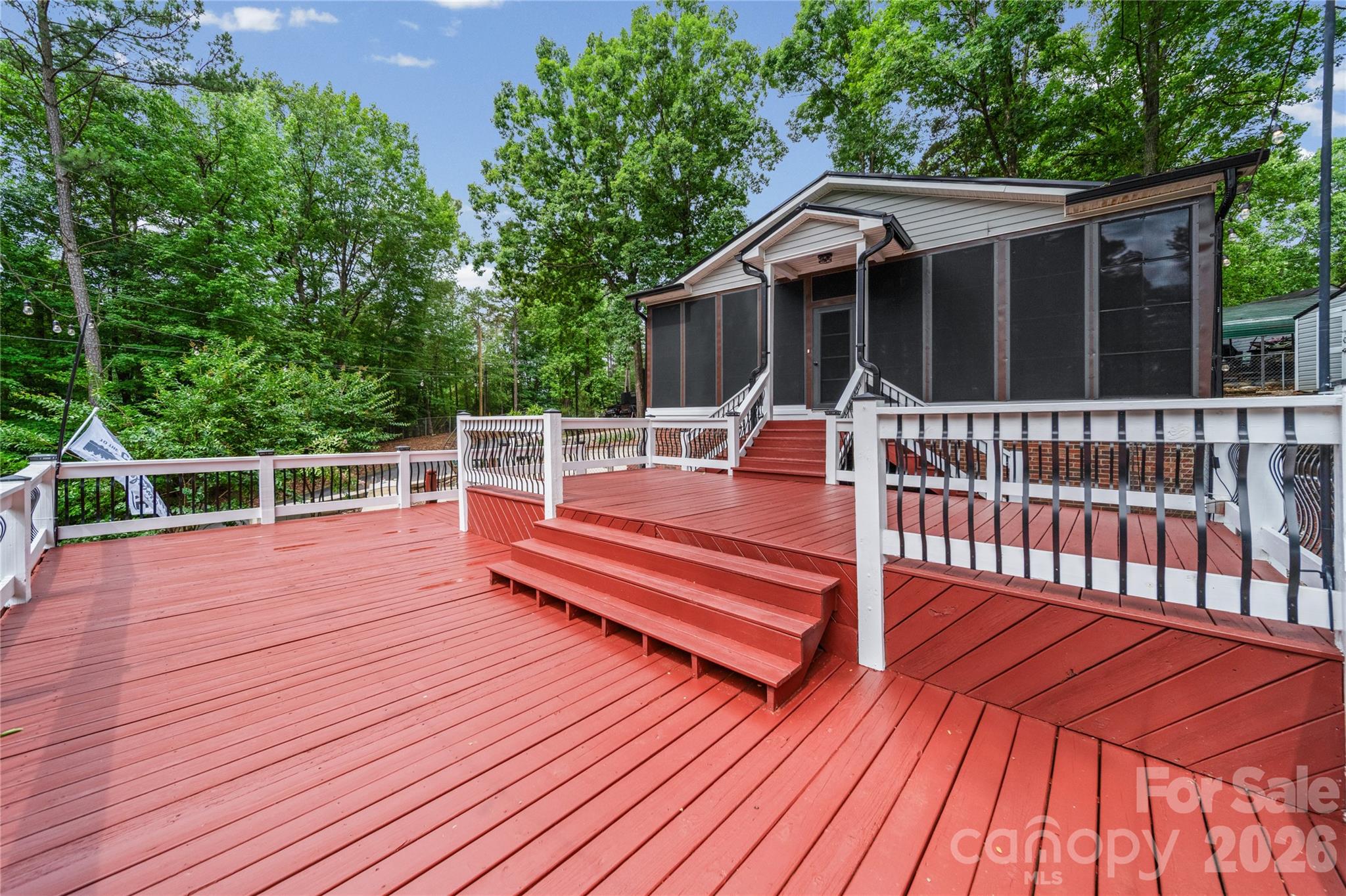 278/280 Lake Tillery Trail Property Photo 2