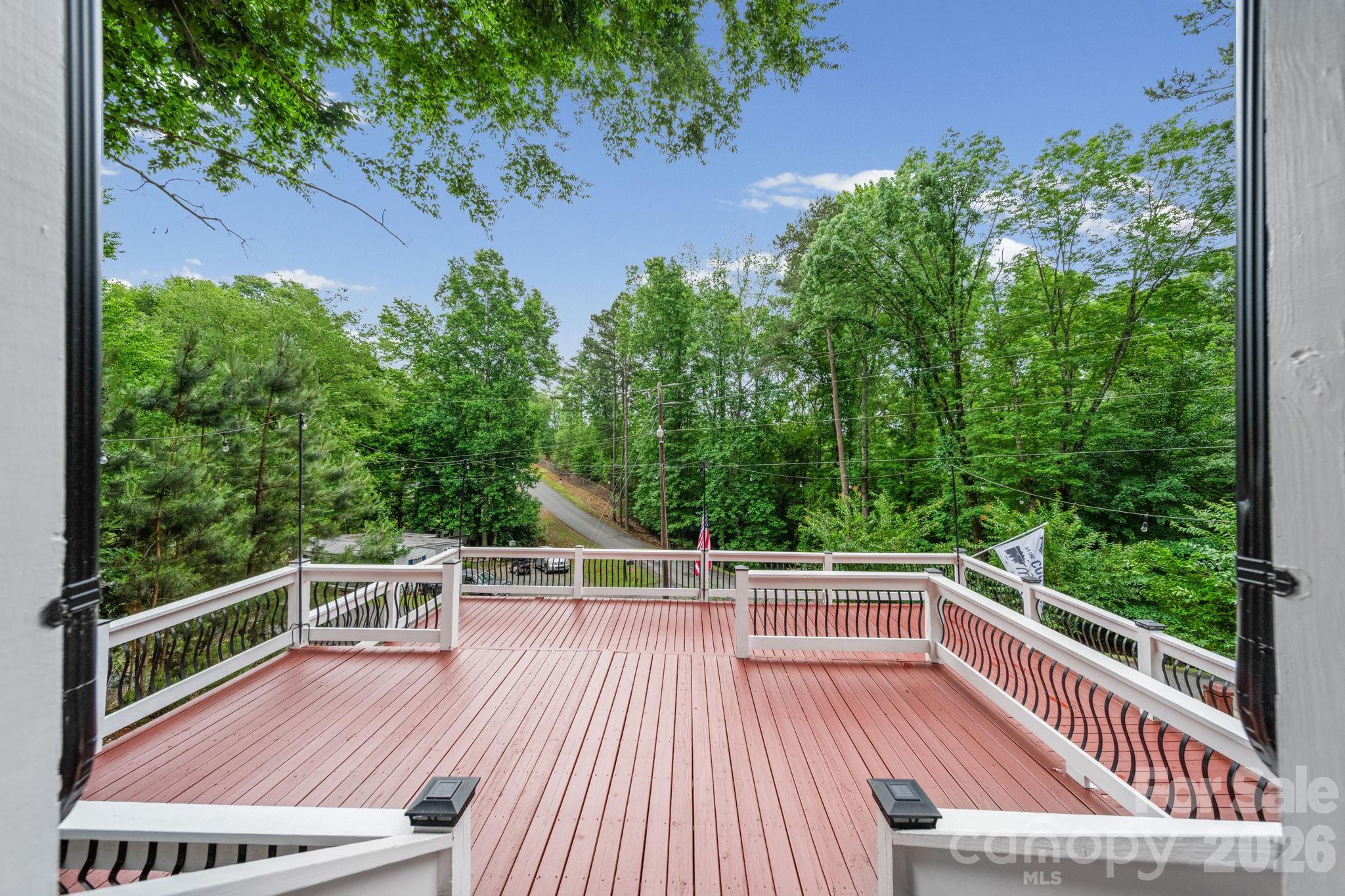 278/280 Lake Tillery Trail Property Photo 5