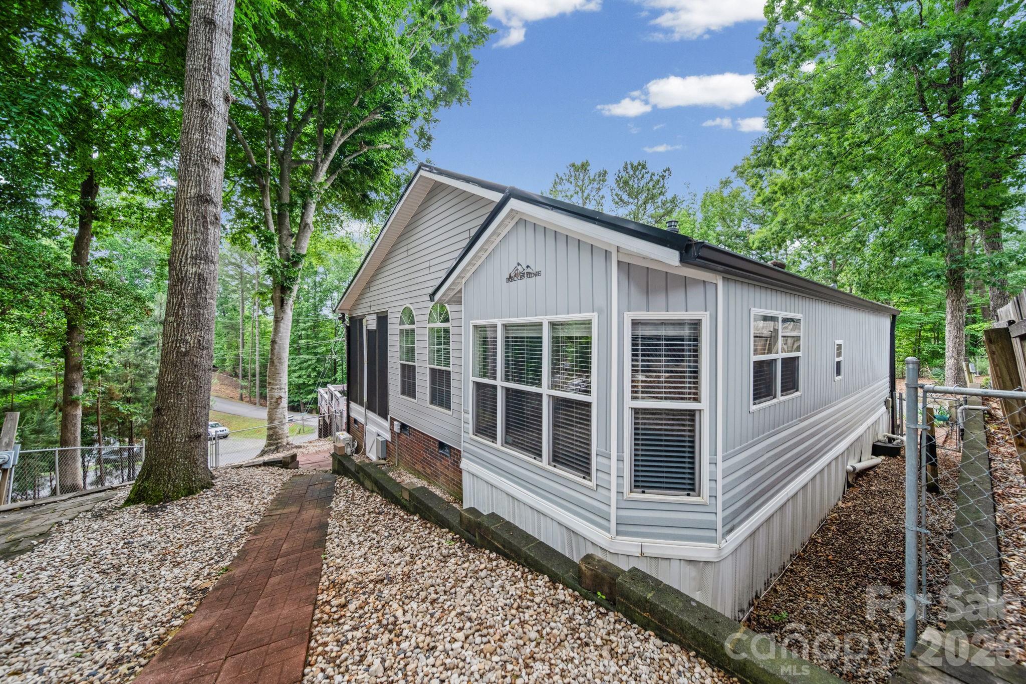 278/280 Lake Tillery Trail Property Photo 8