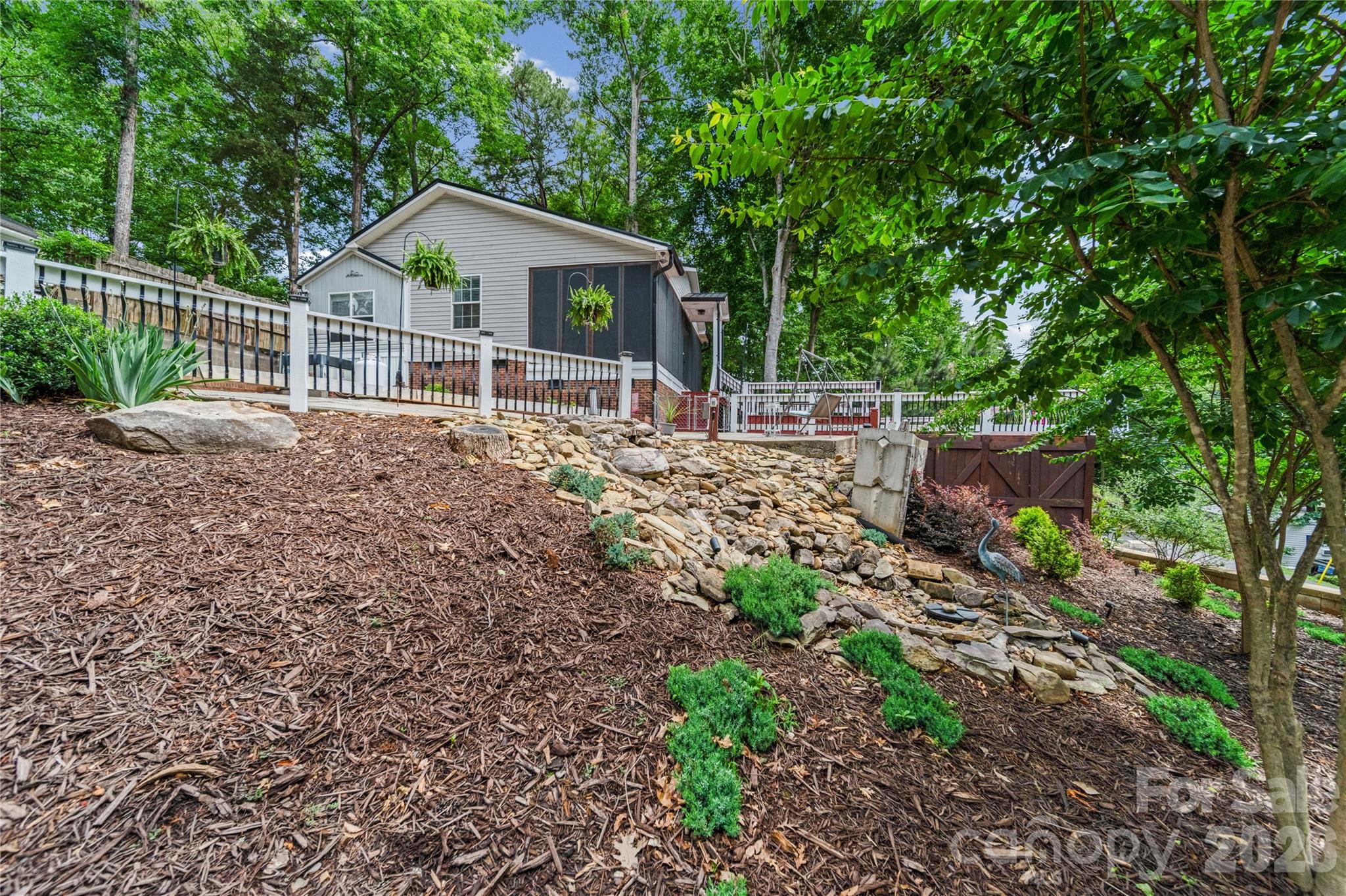278/280 Lake Tillery Trail Property Photo 10
