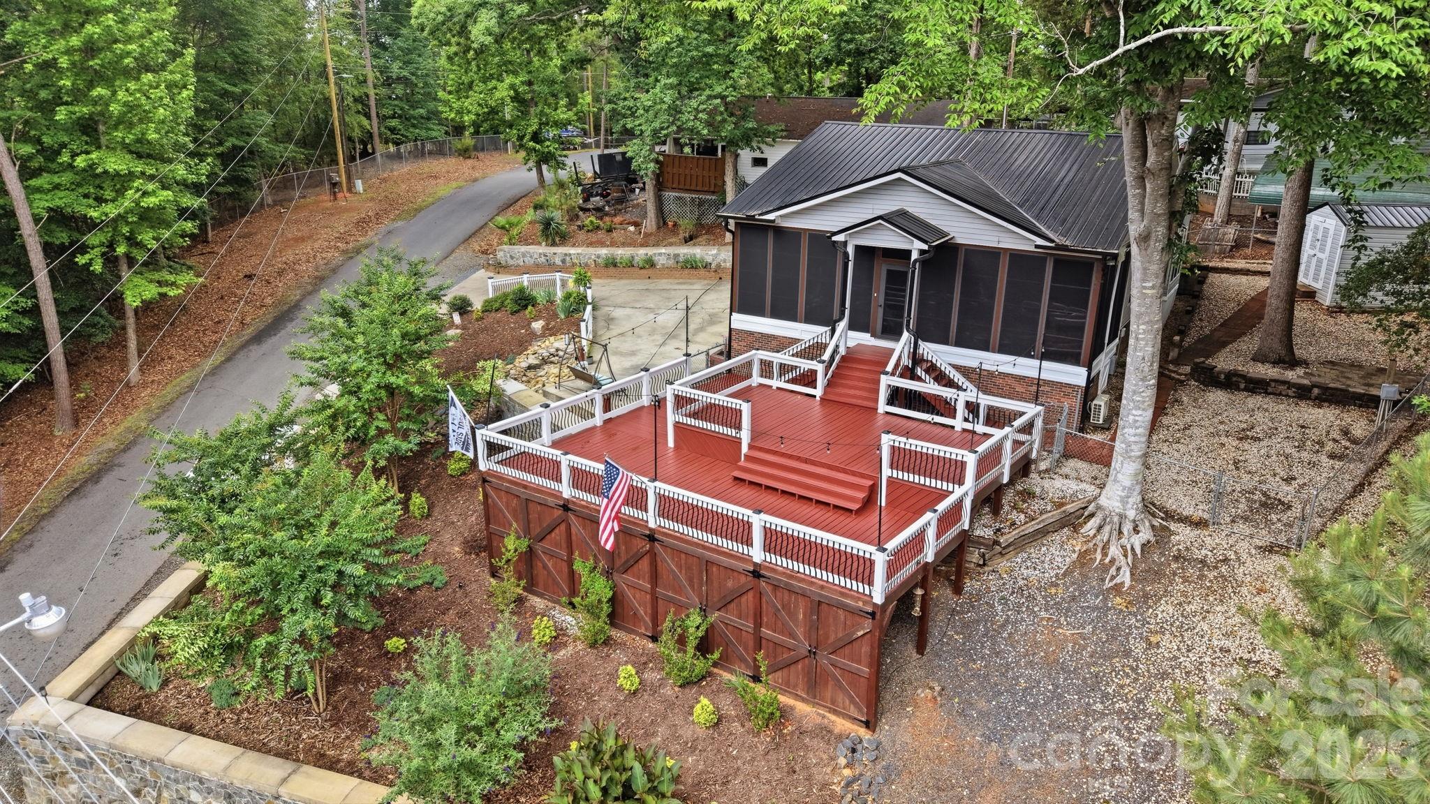 278/280 Lake Tillery Trail Property Photo 15