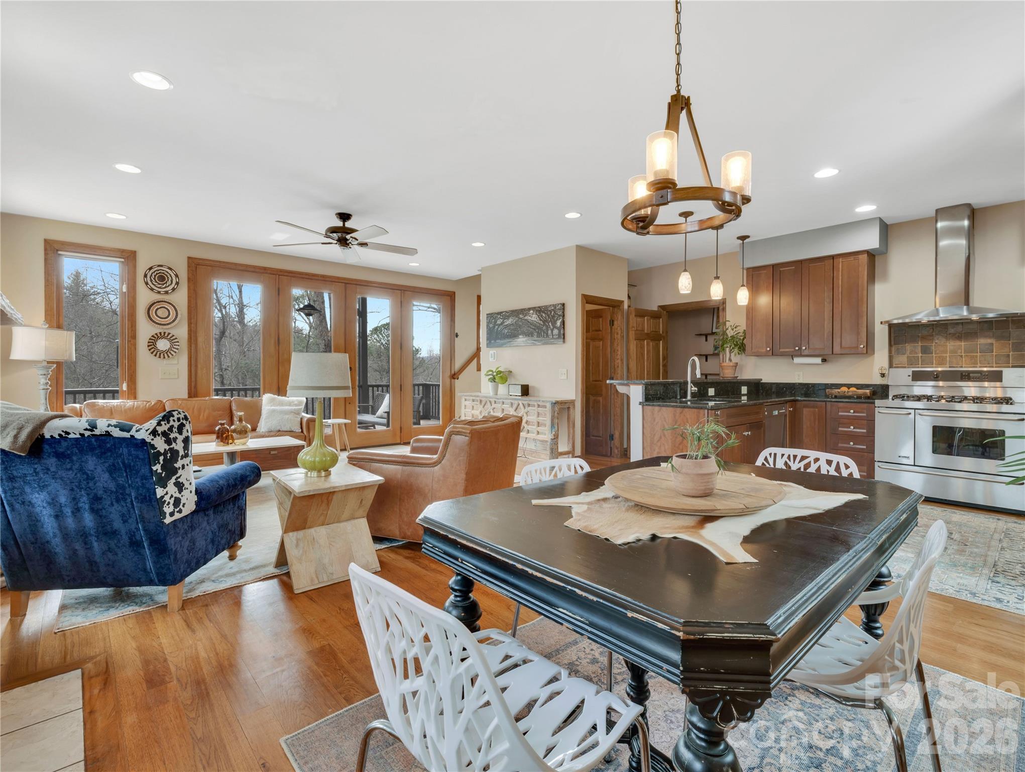 184 Deep Woods Lane Property Photo 11