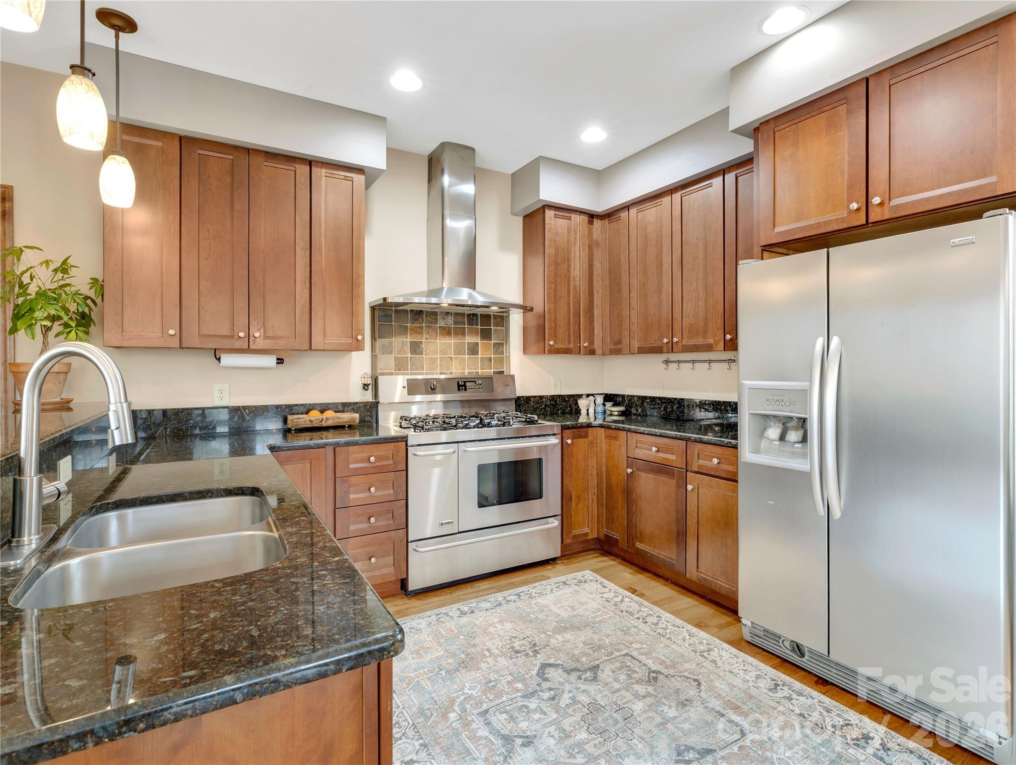 184 Deep Woods Lane Property Photo 13
