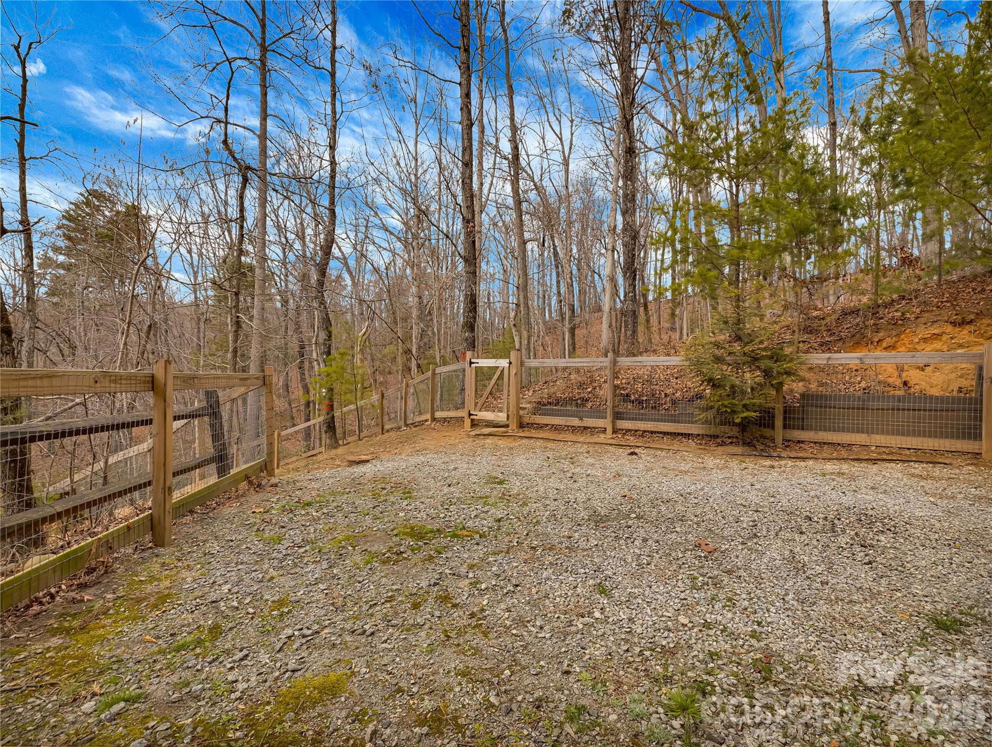 184 Deep Woods Lane Property Photo 39