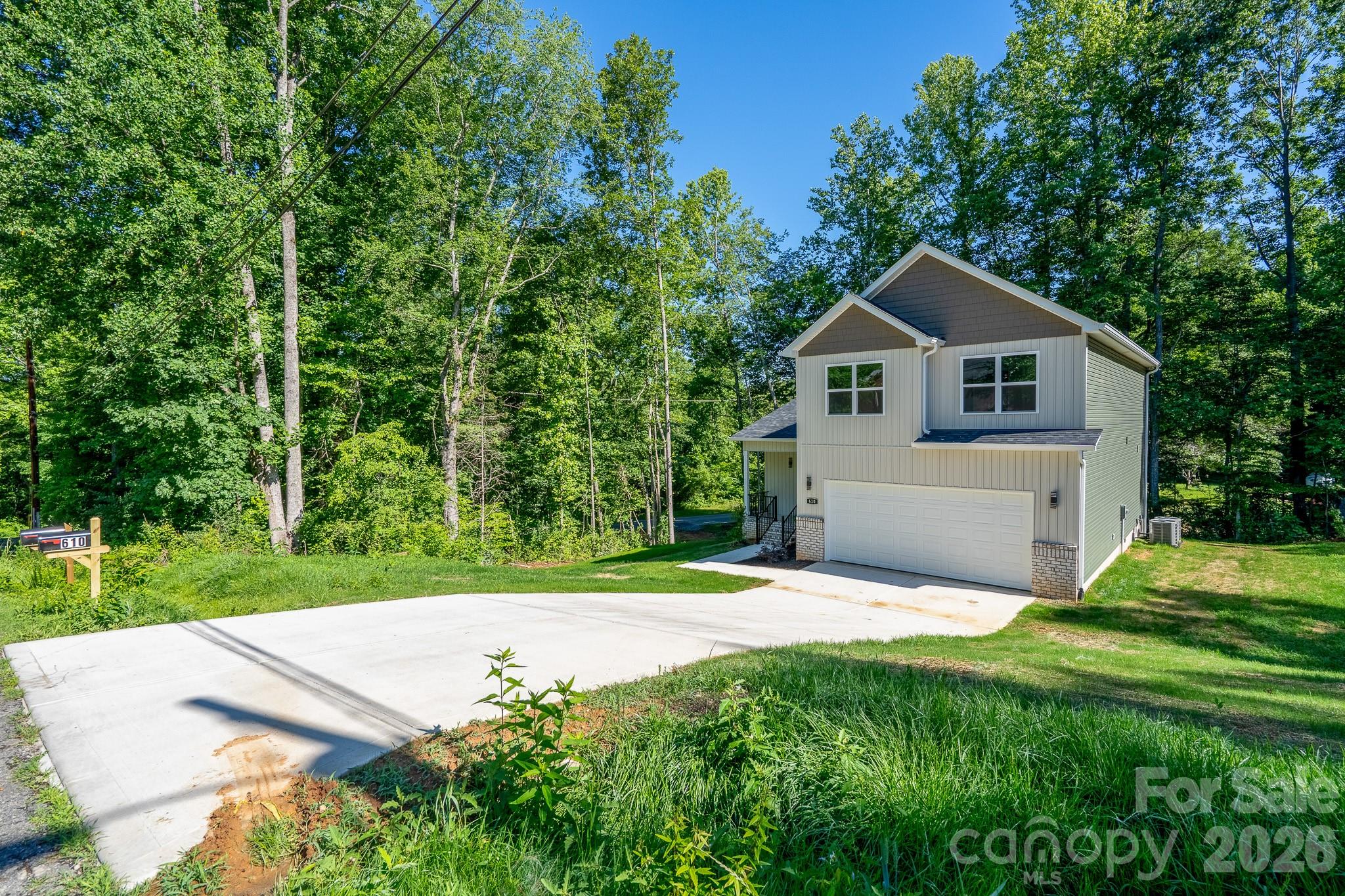 610 Queens Drive Property Photo 4