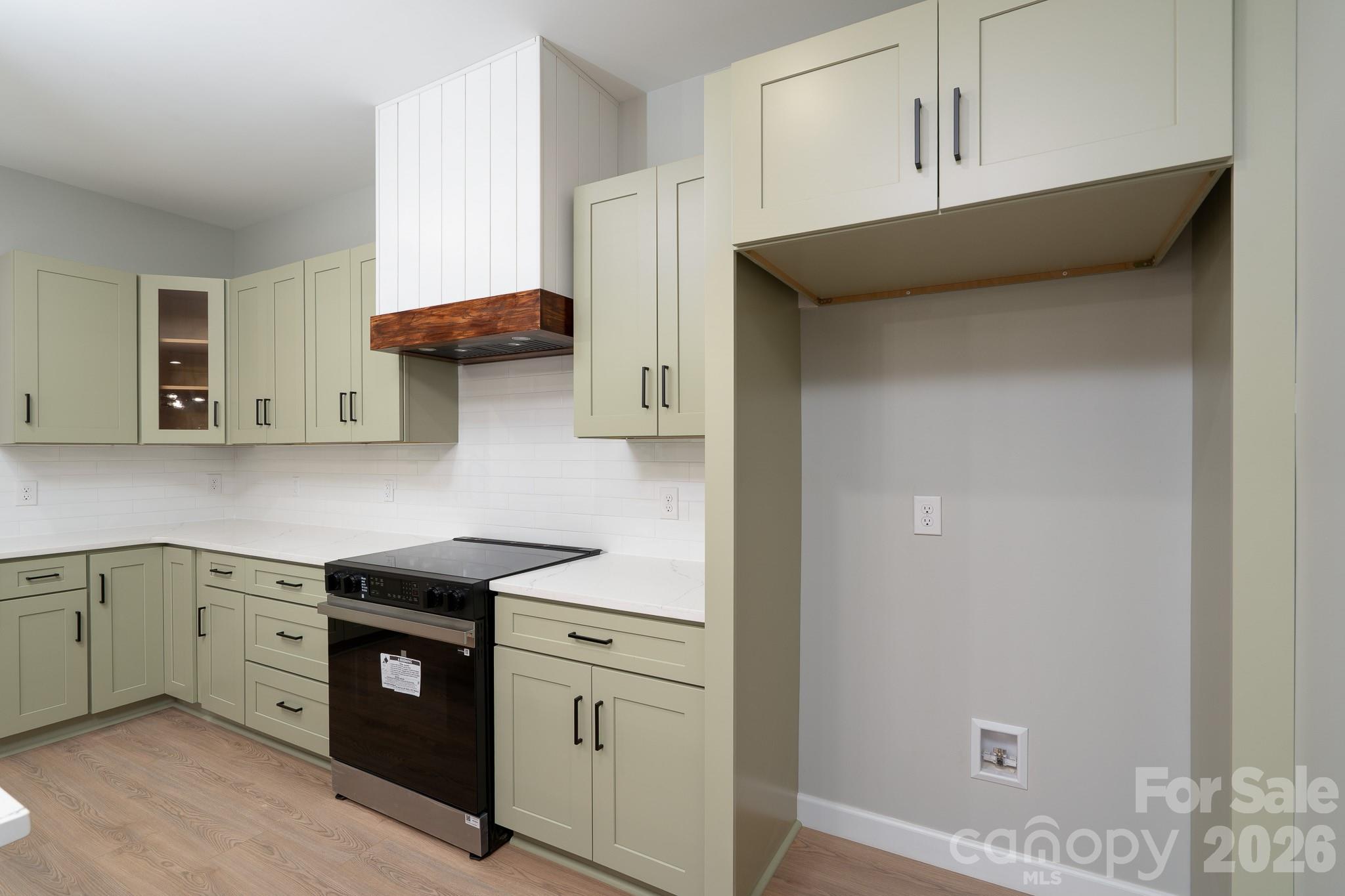 610 Queens Drive Property Photo 25