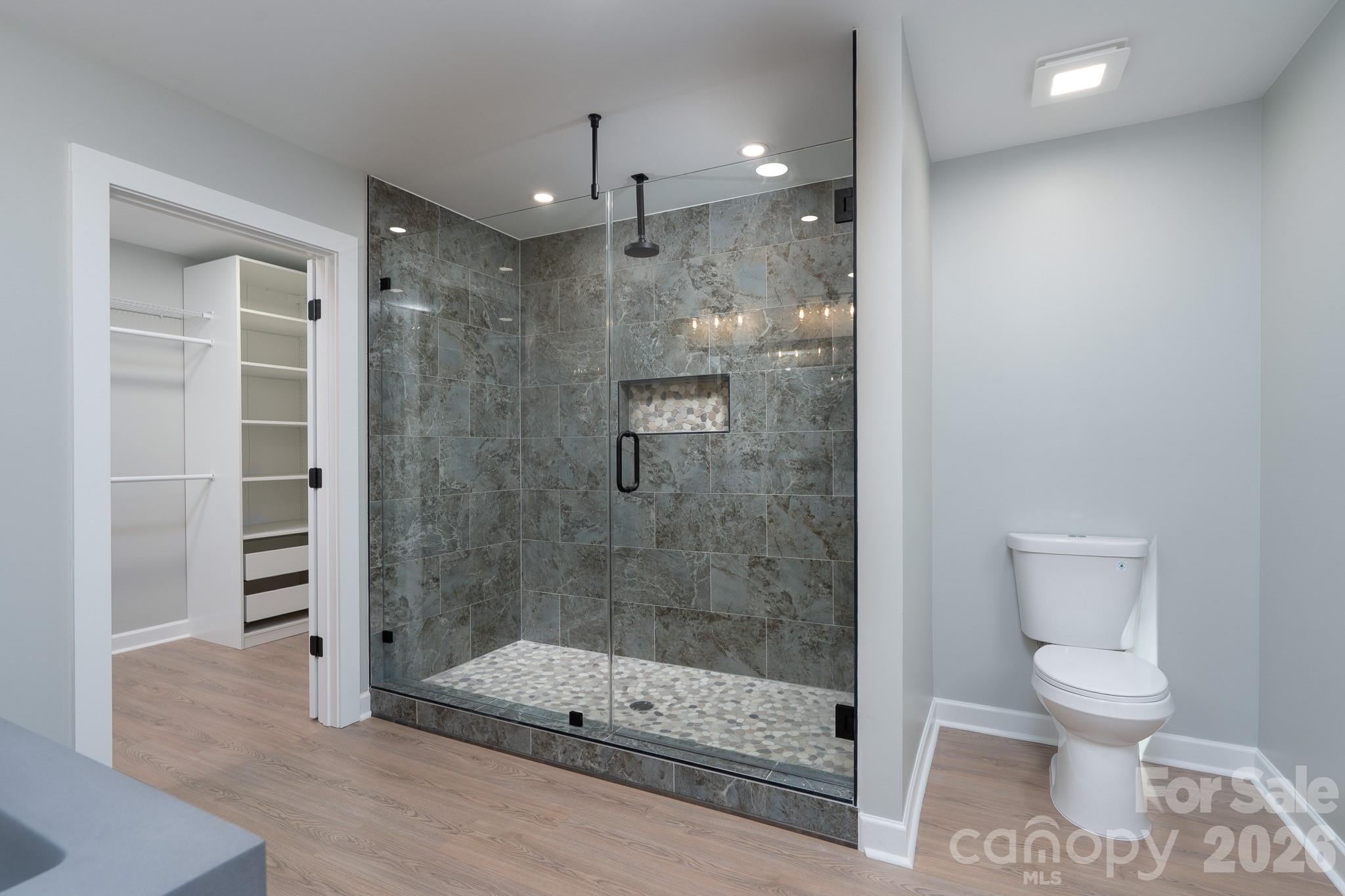 610 Queens Drive Property Photo 32