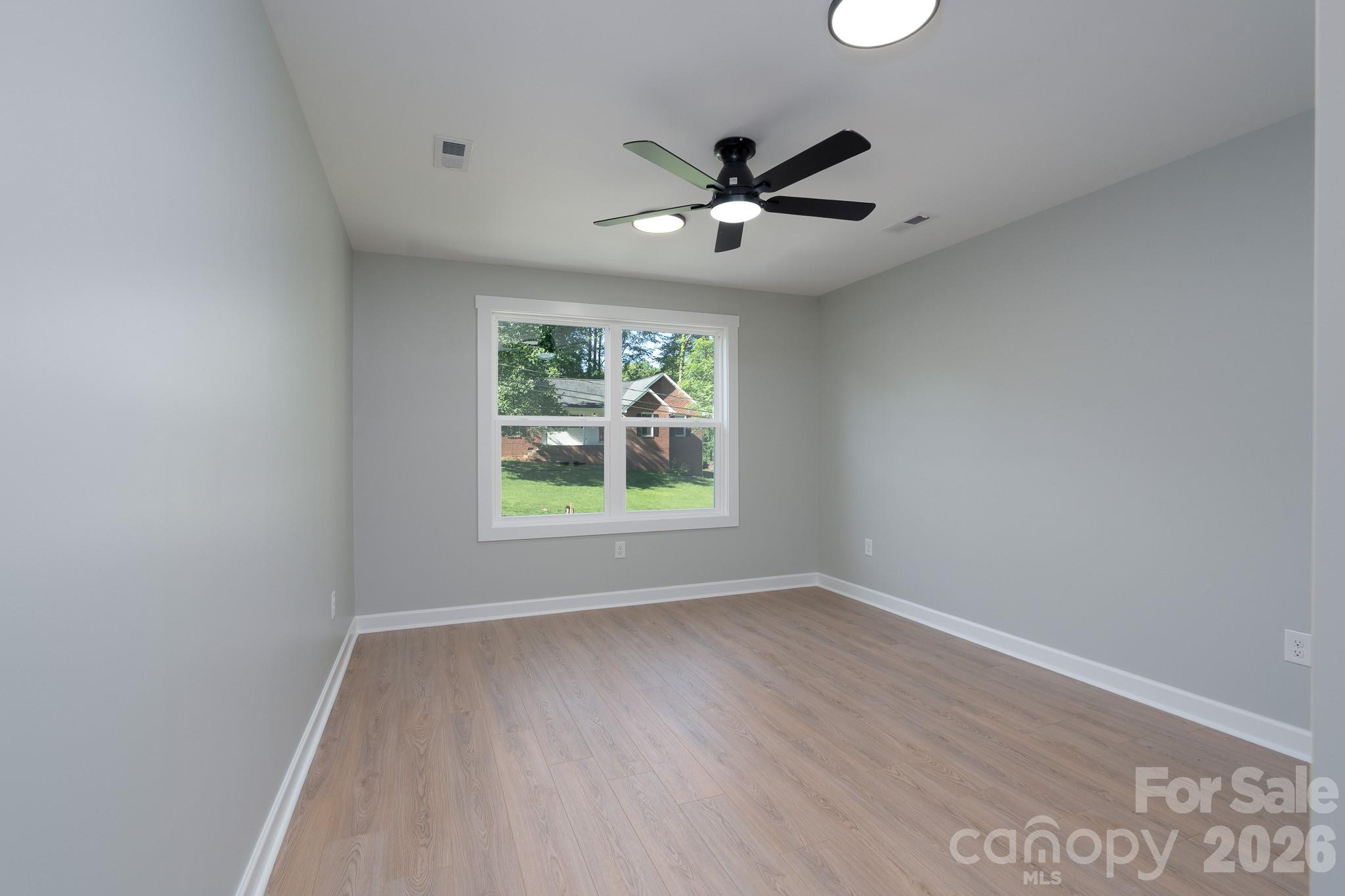 610 Queens Drive Property Photo 36