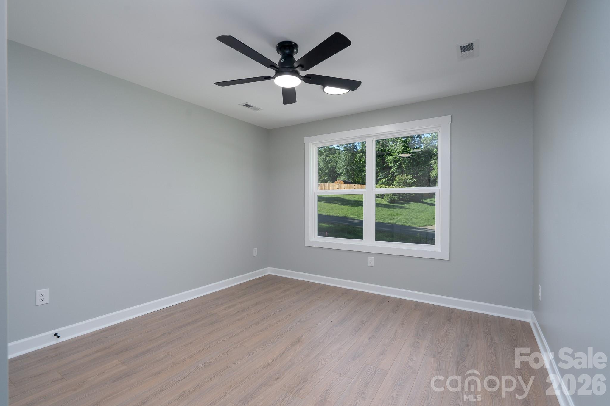 610 Queens Drive Property Photo 42