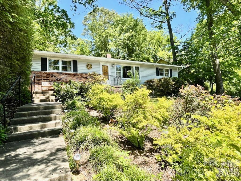 213 N Park Lane Property Photo 1
