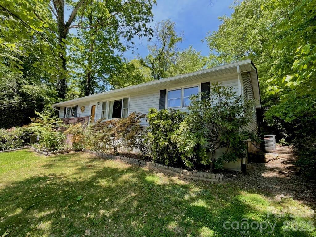 213 N Park Lane Property Photo 2